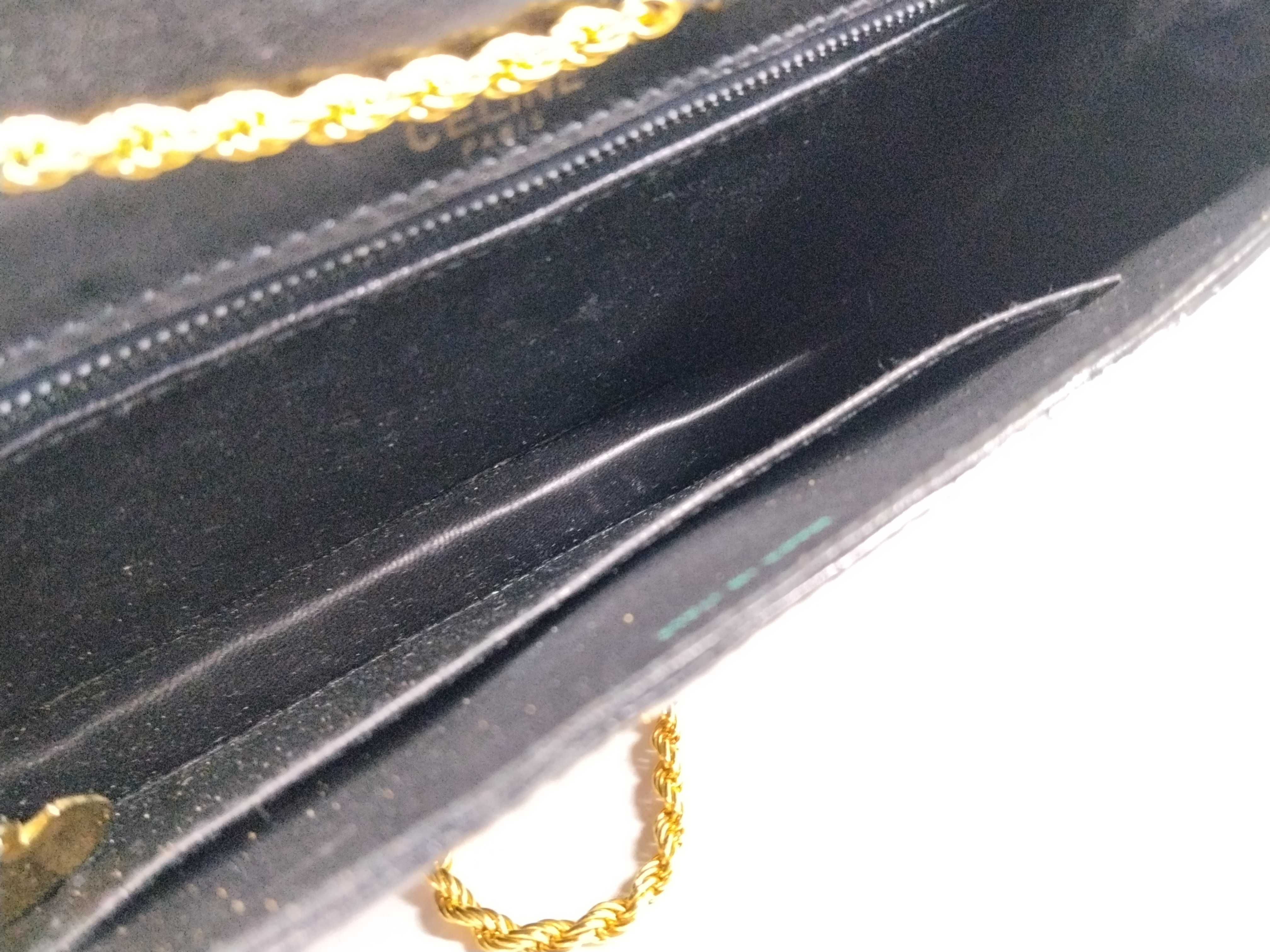 Vintage Shoulder Chain Shoulder Bag — view 10