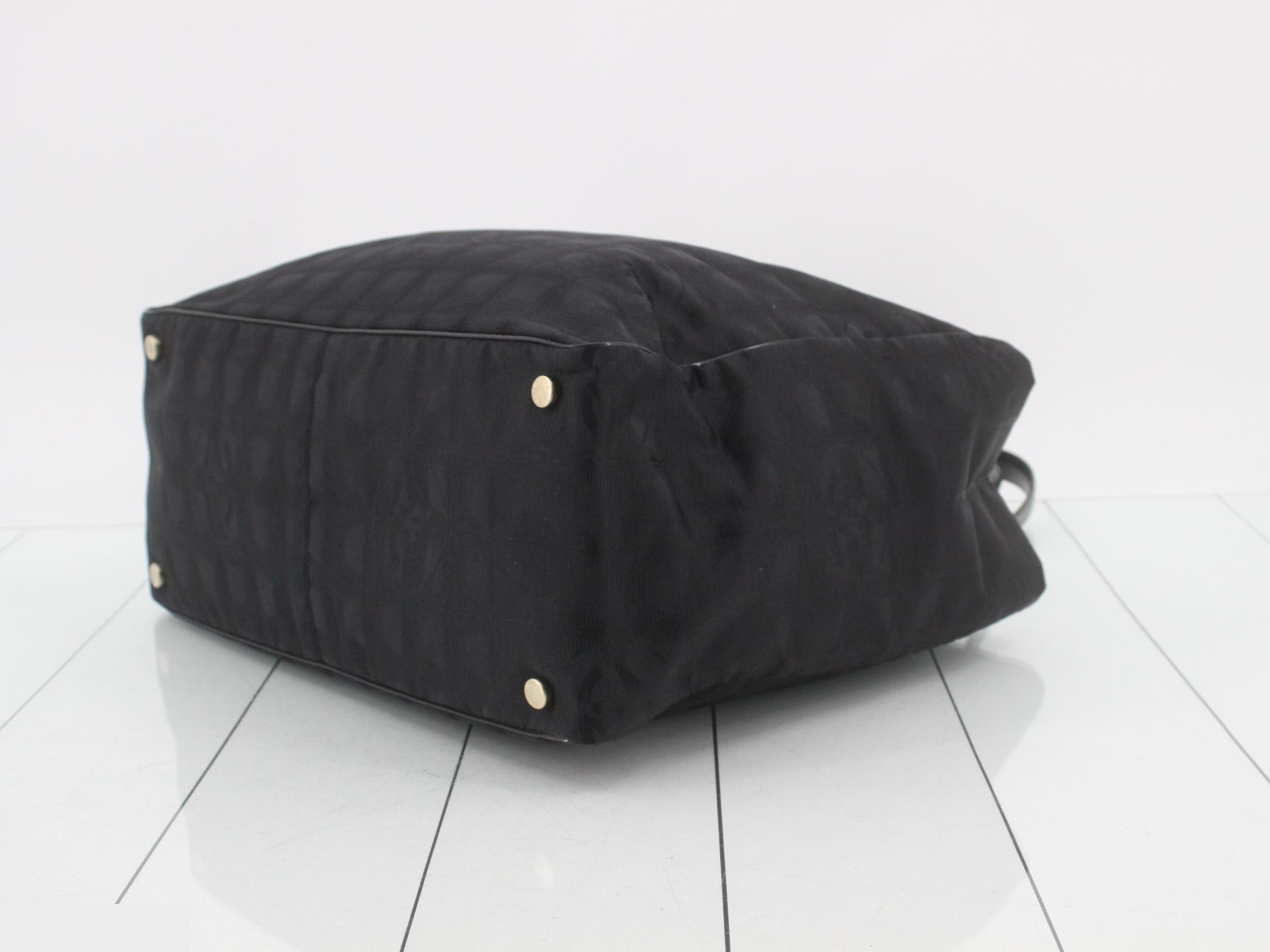 New Travel Line Tote MM Nylon/Leather Black — view 6