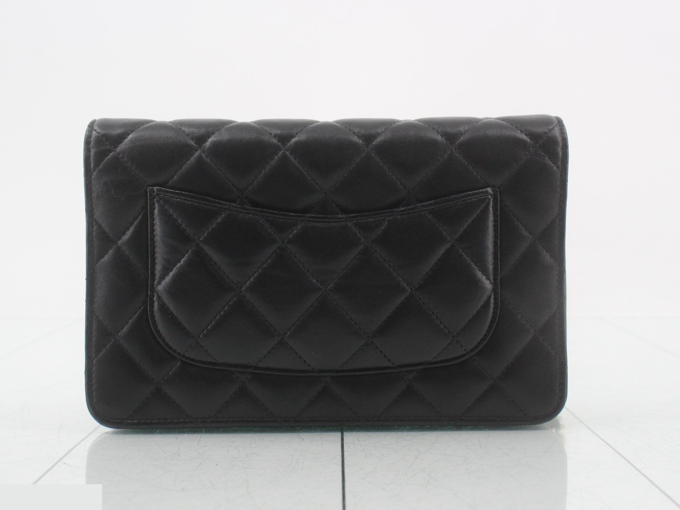 Matelassé Lambskin Chain Wallet — view 2