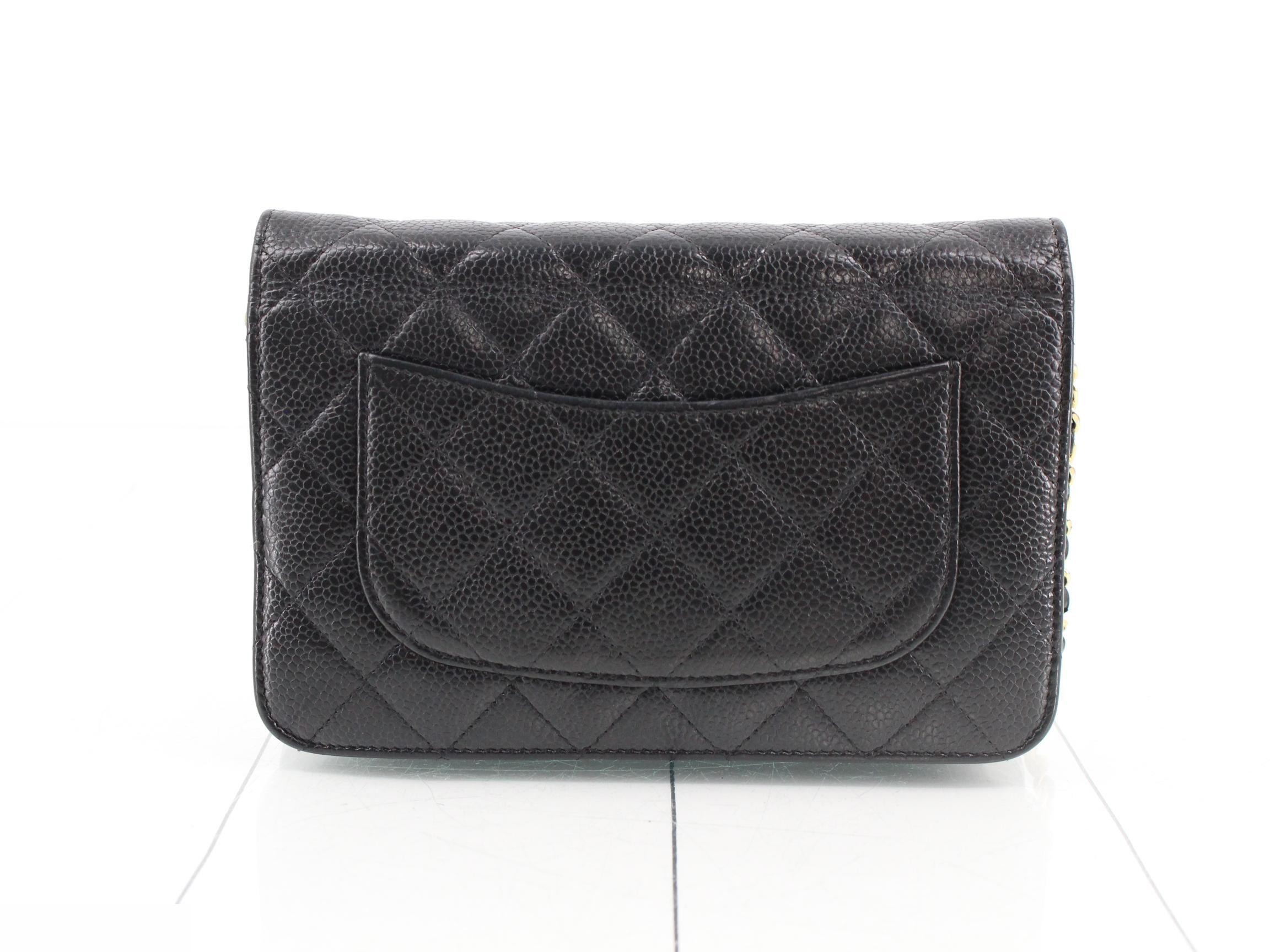 Matelassé Caviar Chain Wallet Seal — view 2