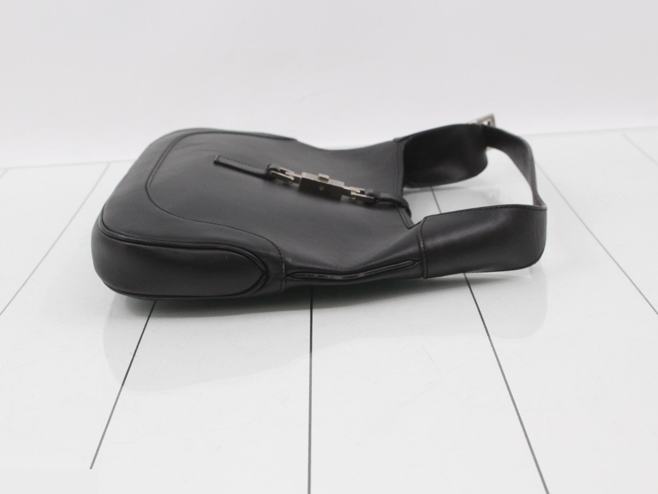 One-shoulder bag, leather, black — view 3