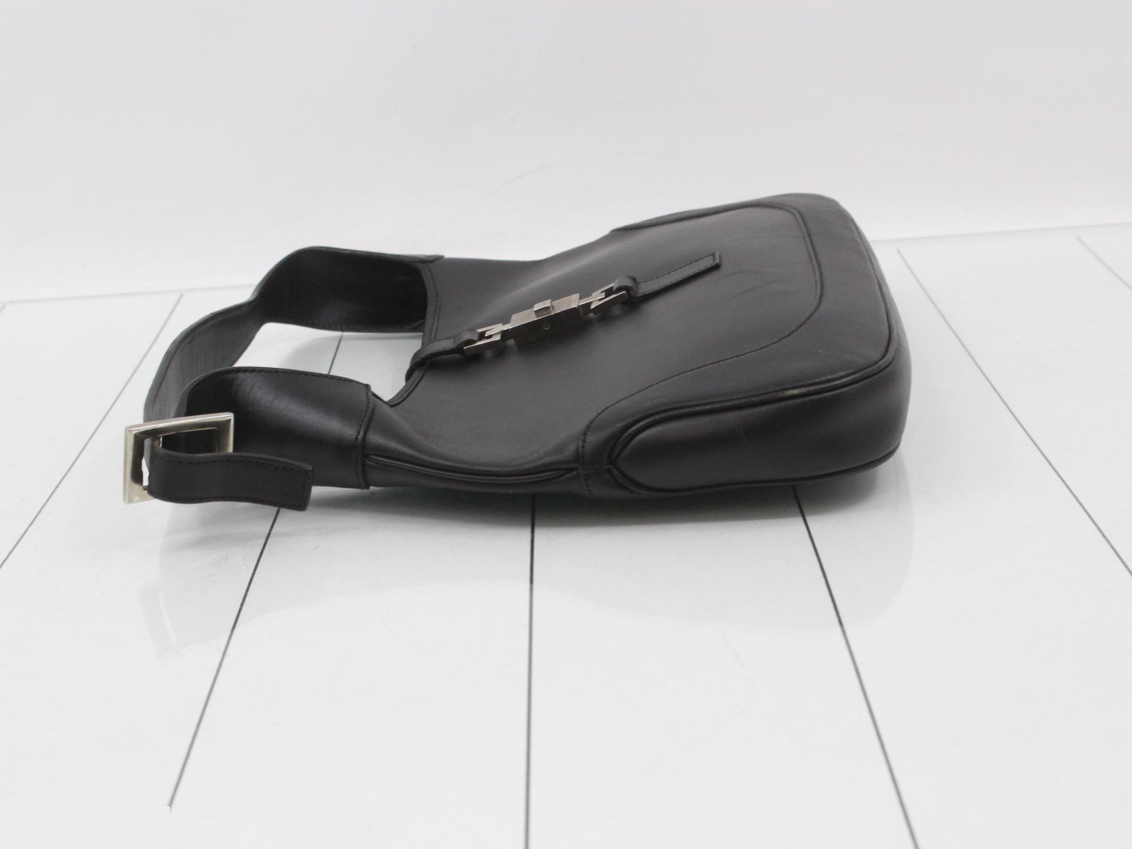 One-shoulder bag, leather, black — view 4