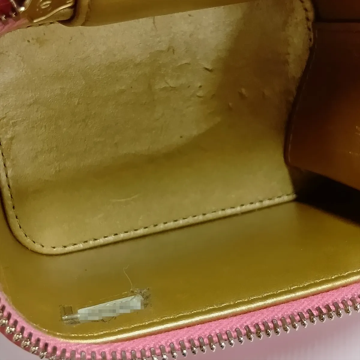 Matelassé Lambskin Chain Shoulder Bag Vanity Case Pink Gold Hardware 32038151 Serial Number 32 — view 9