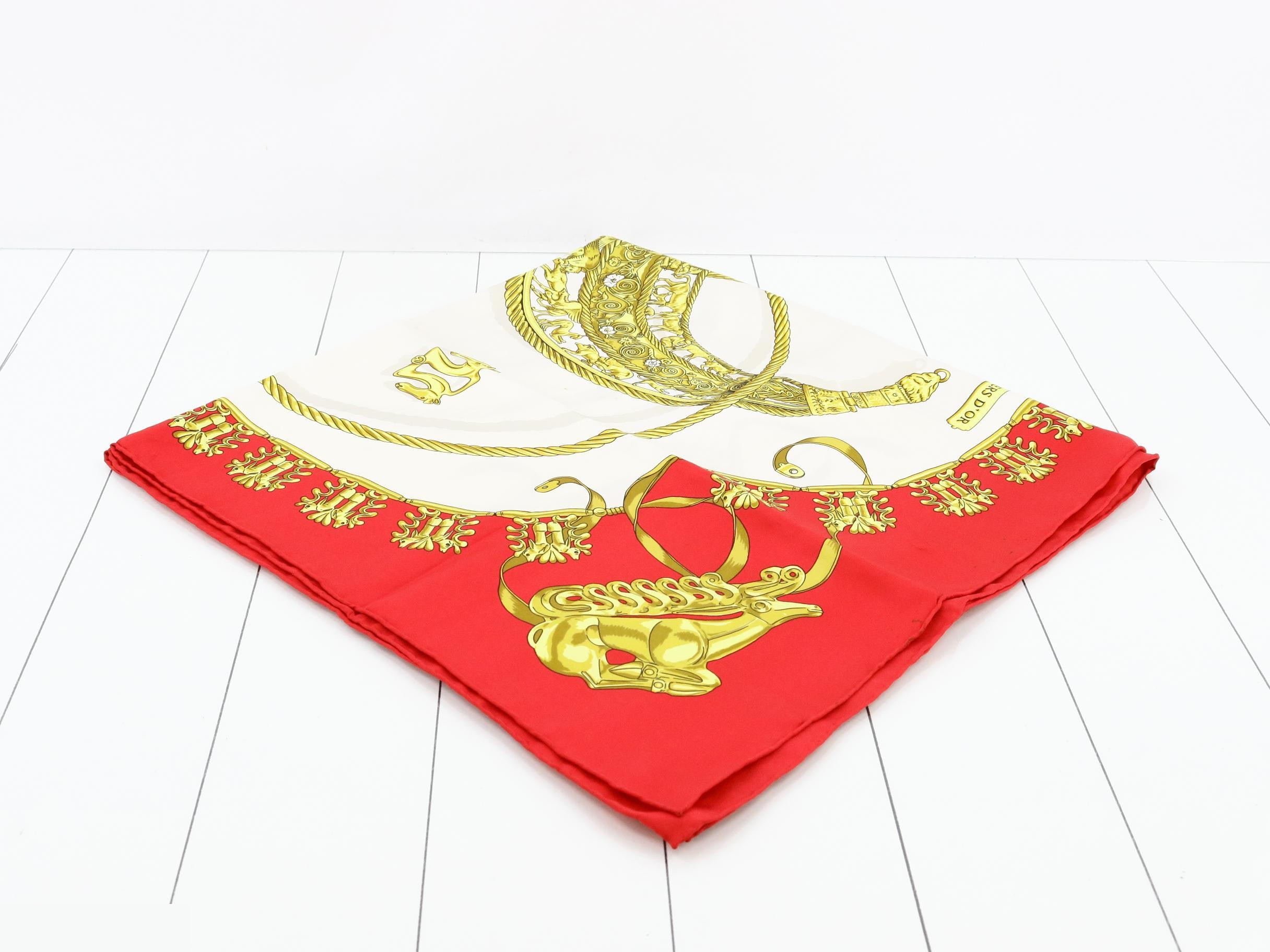 Carre 90 Scarf