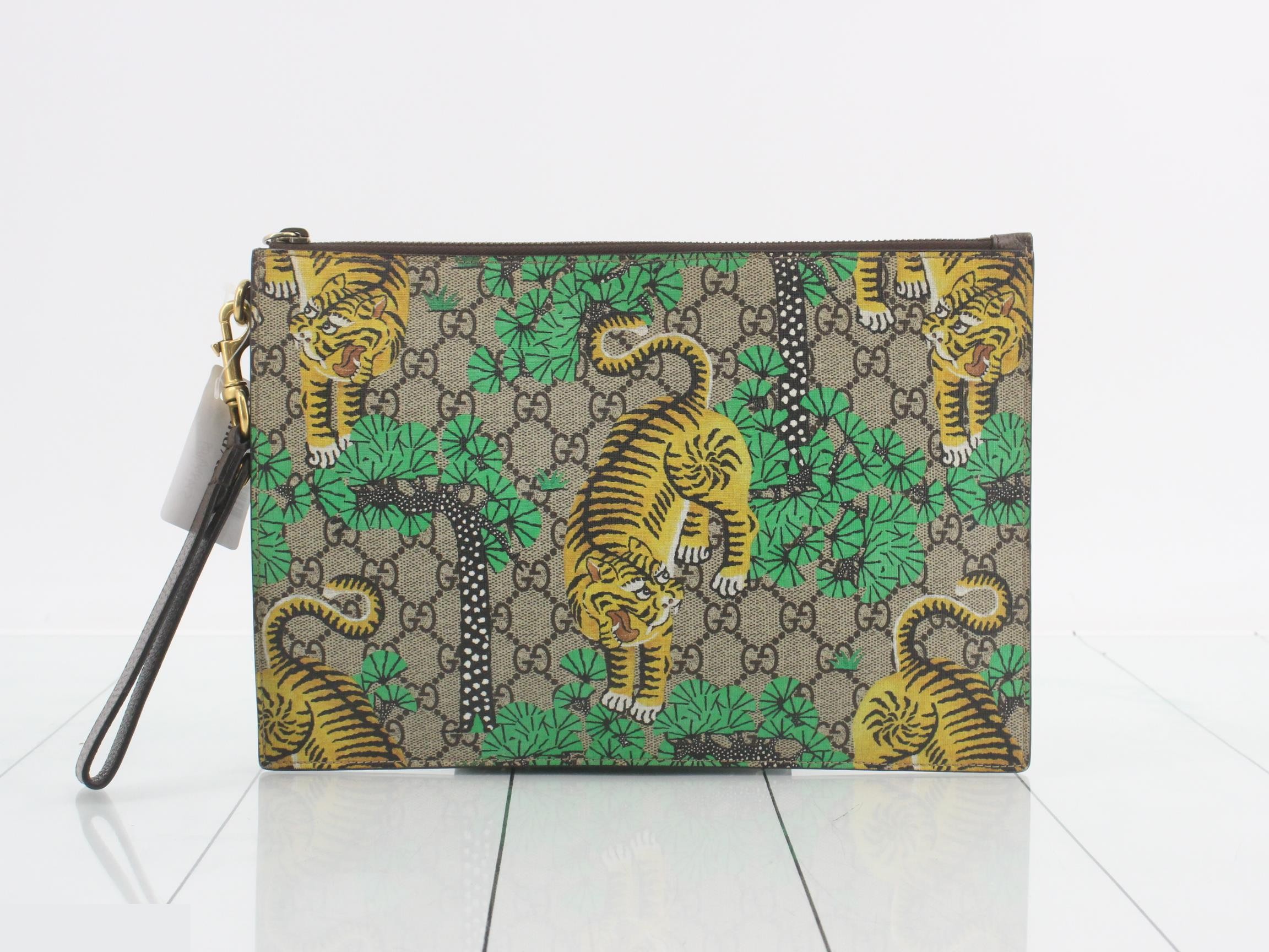 GG Supreme Tiger Motif Clutch Bag