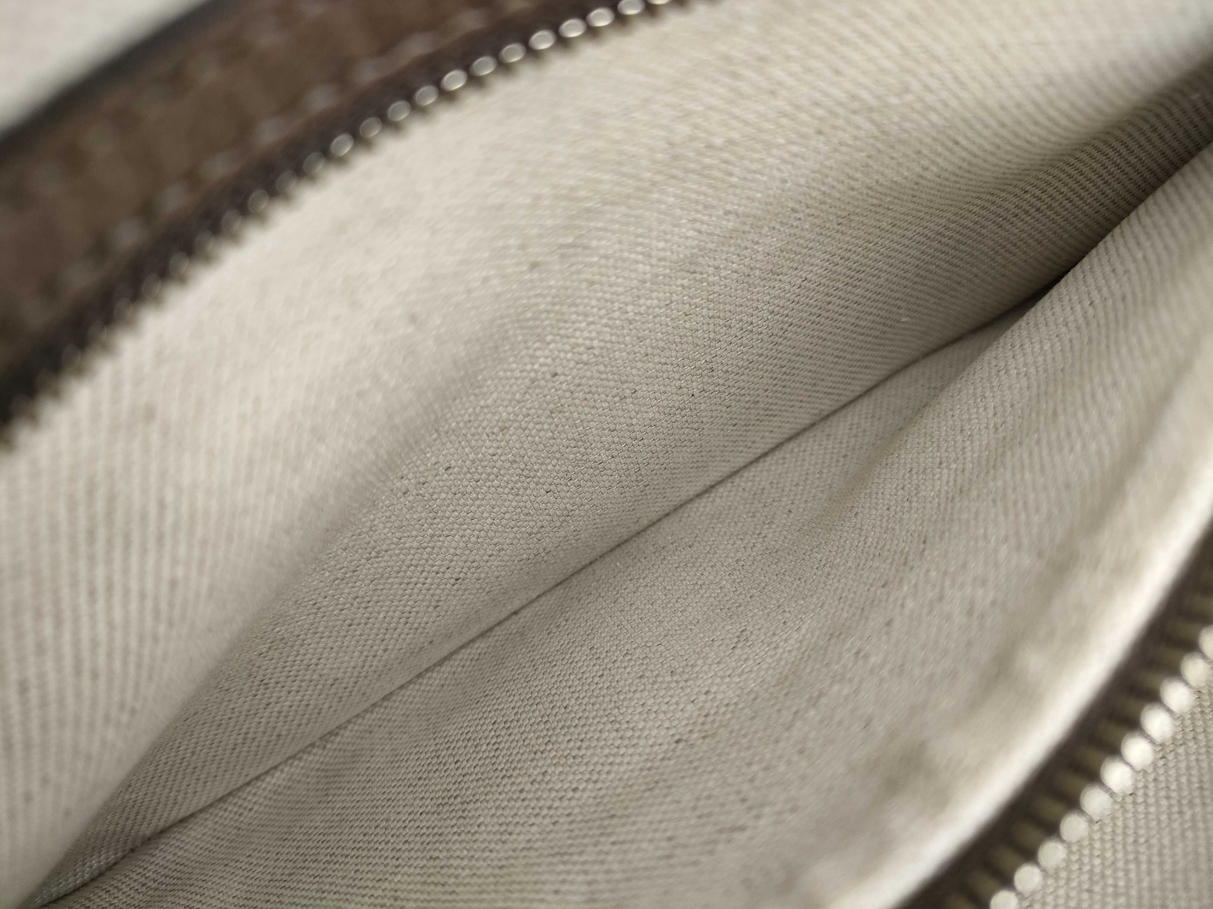GG Supreme Unused GG Supreme Camouflage Shoulder Bag — view 12