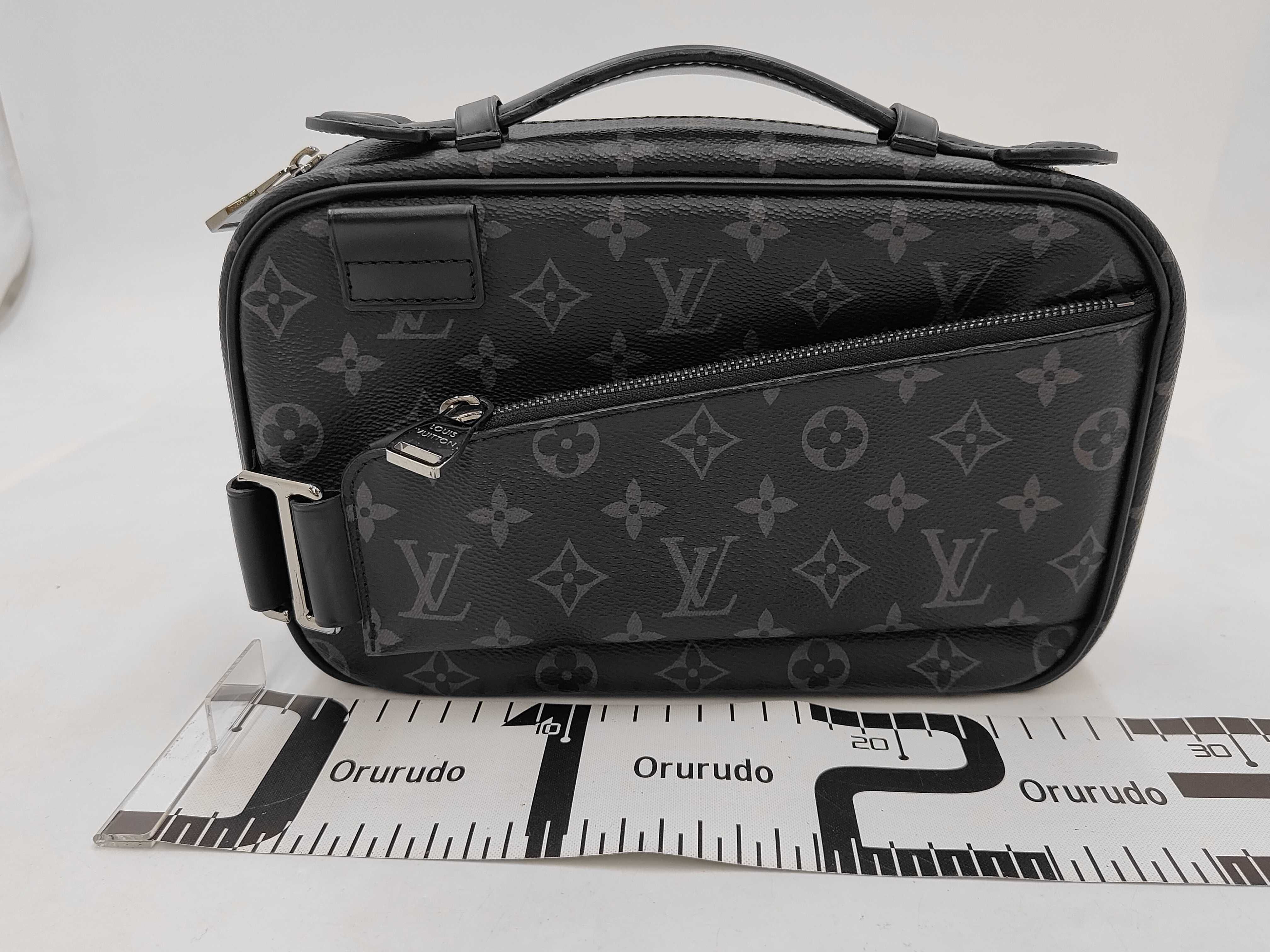 M42906 Bumbag Shoulder Bag — view 2