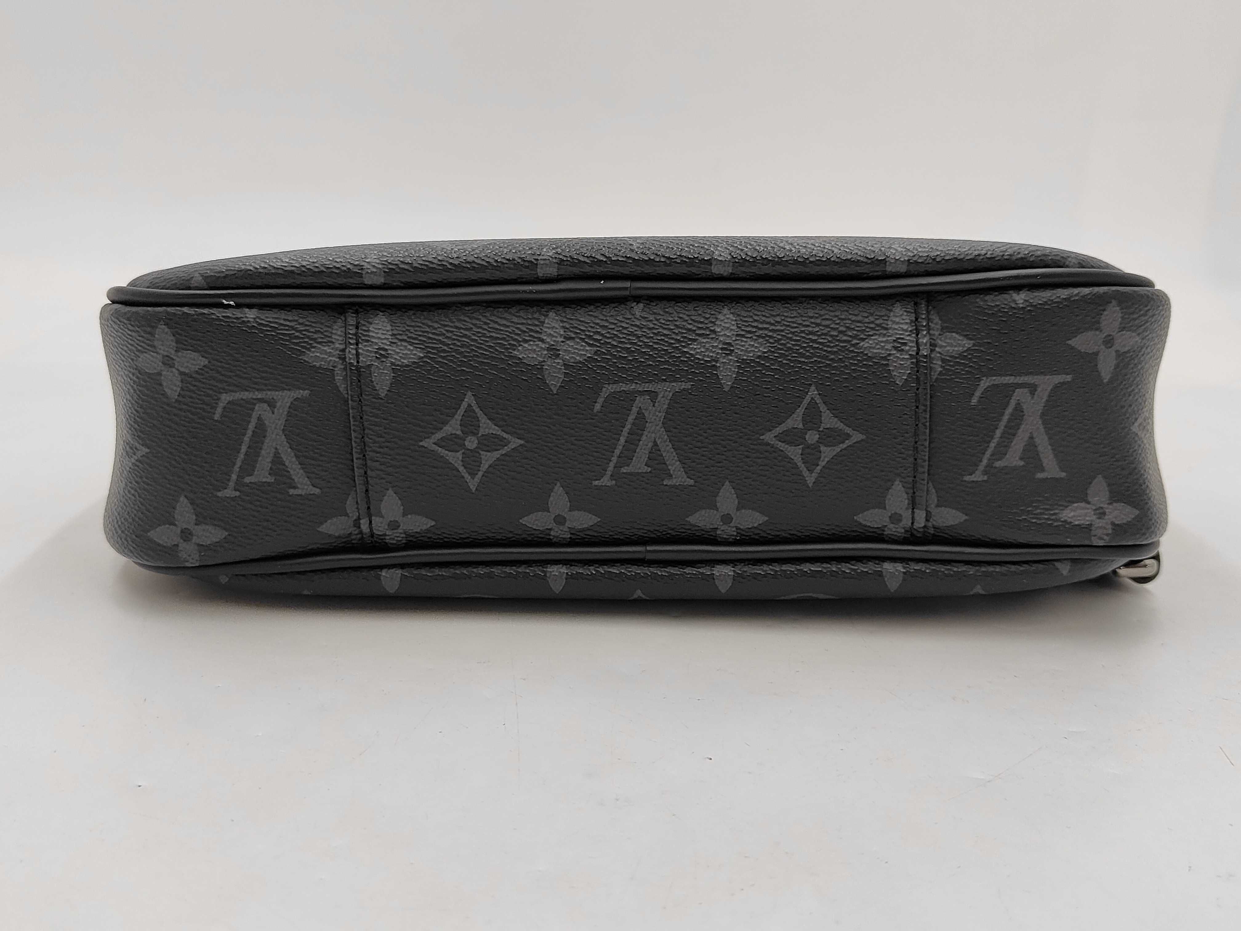 M42906 Bumbag Shoulder Bag — view 6