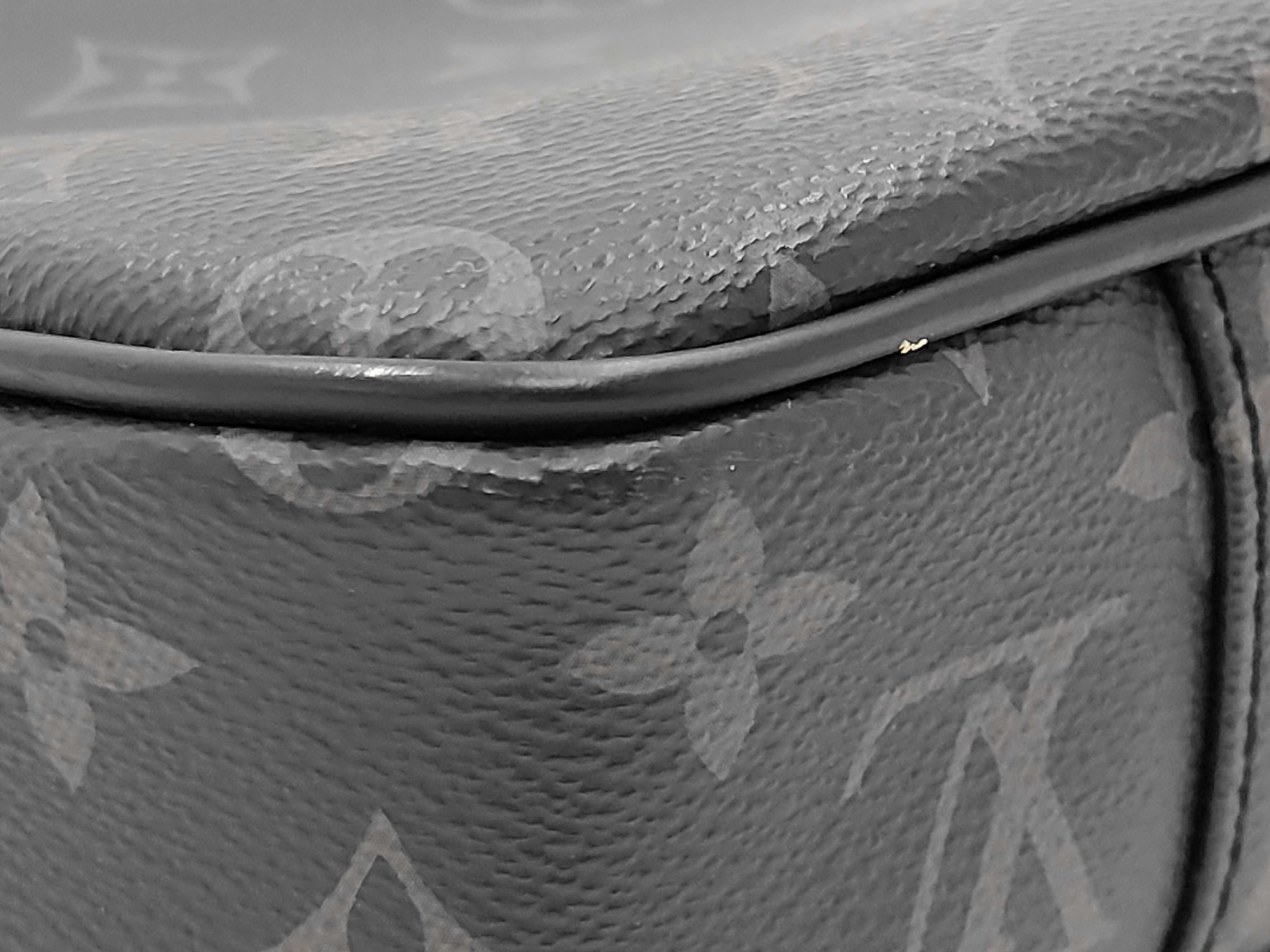 M42906 Bumbag Shoulder Bag — view 7