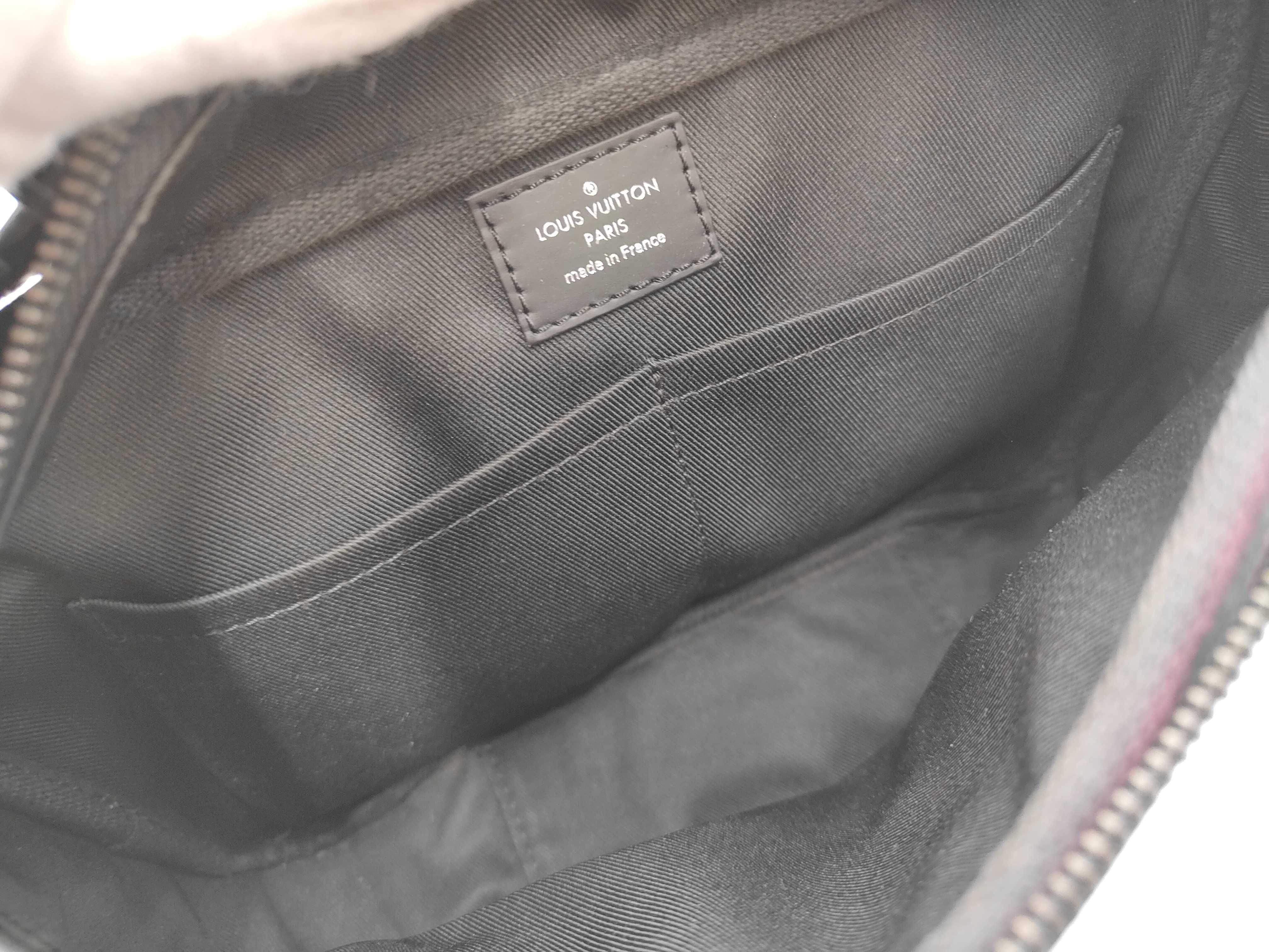 M42906 Bumbag Shoulder Bag — view 9