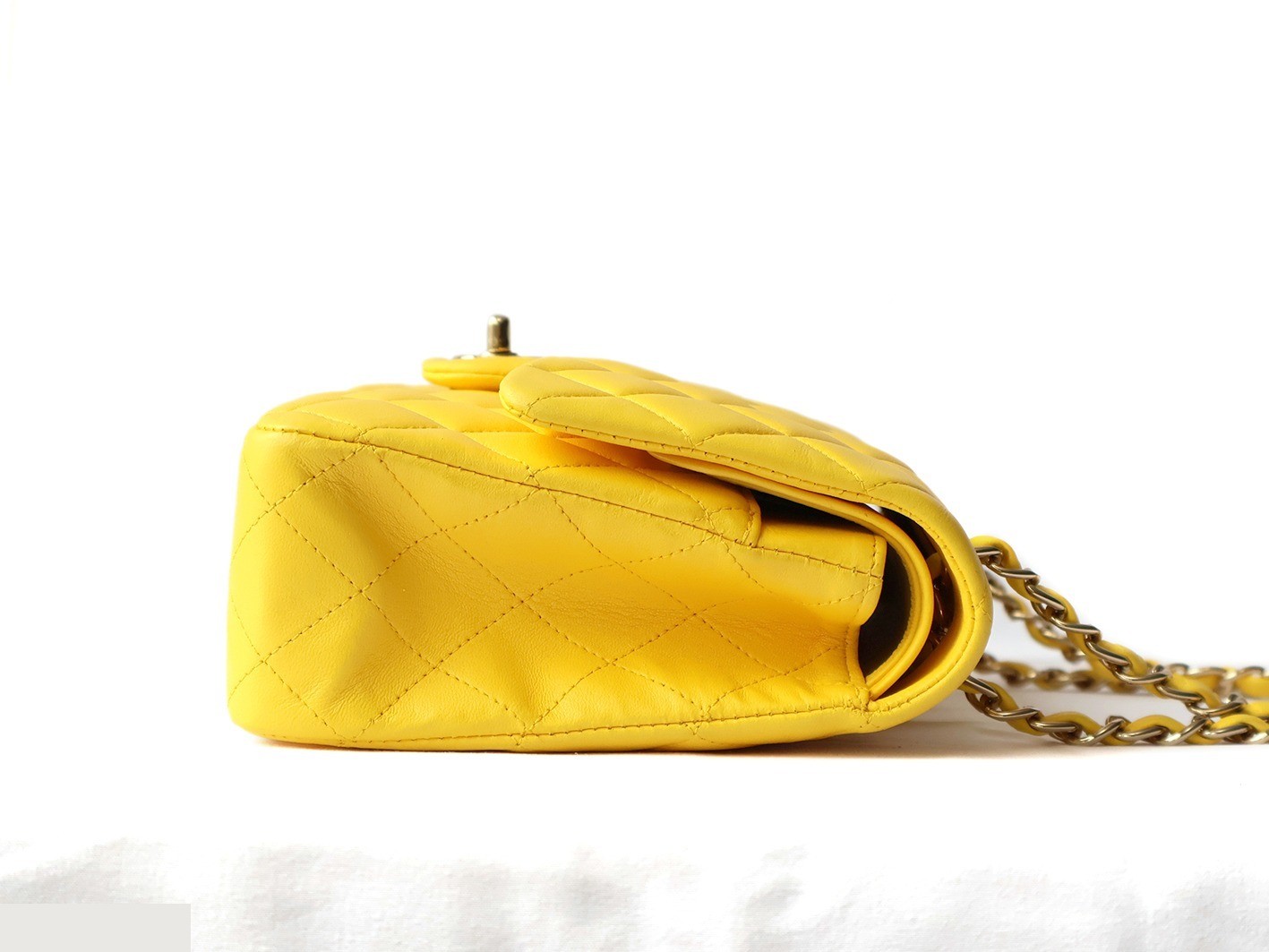 Matelassé 25 Lambskin Double Flap Double Chain Shoulder Bag, Yellow — view 7