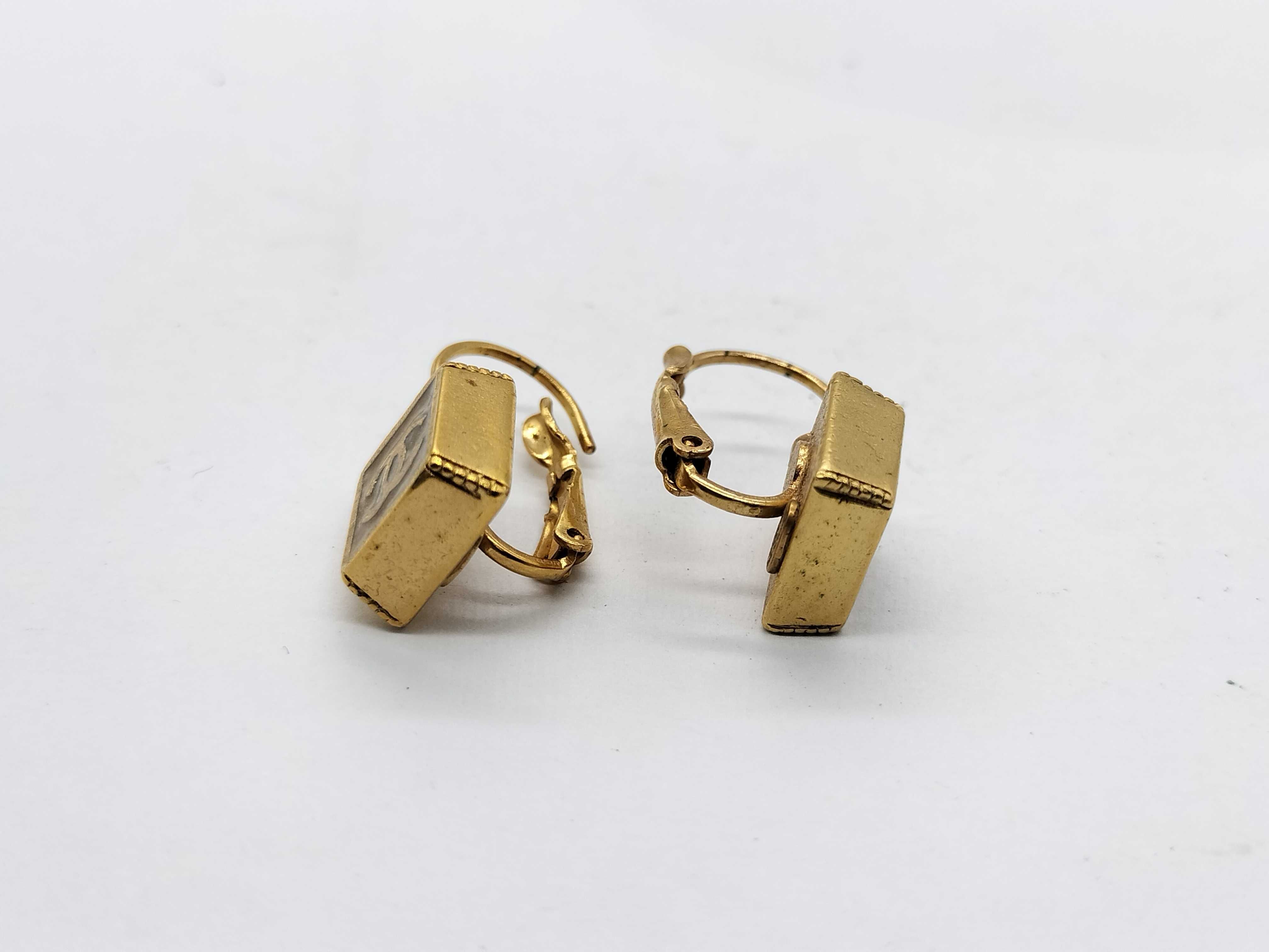 03 P Gold Square Earrings — view 2