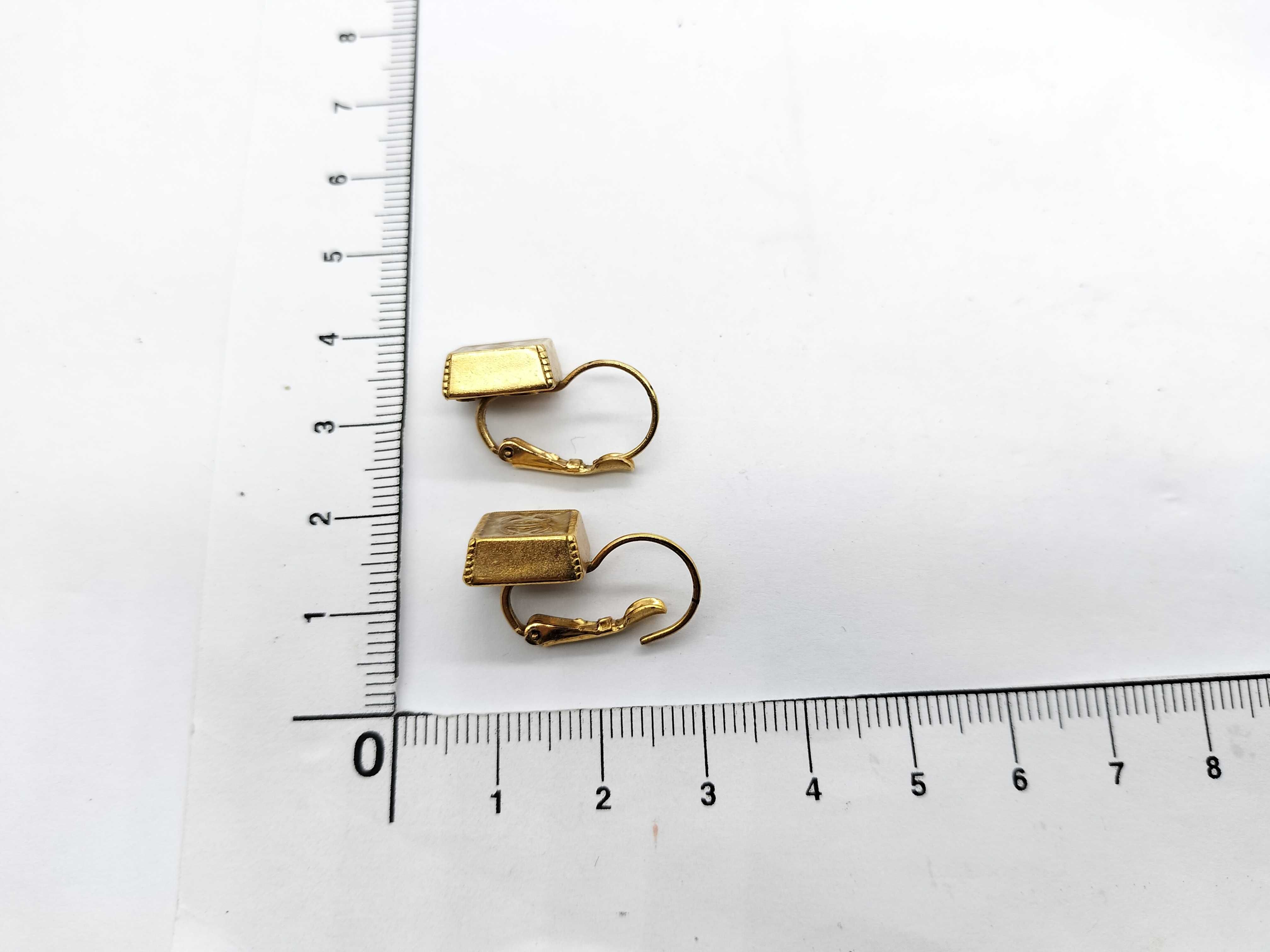 03 P Gold Square Earrings — view 6