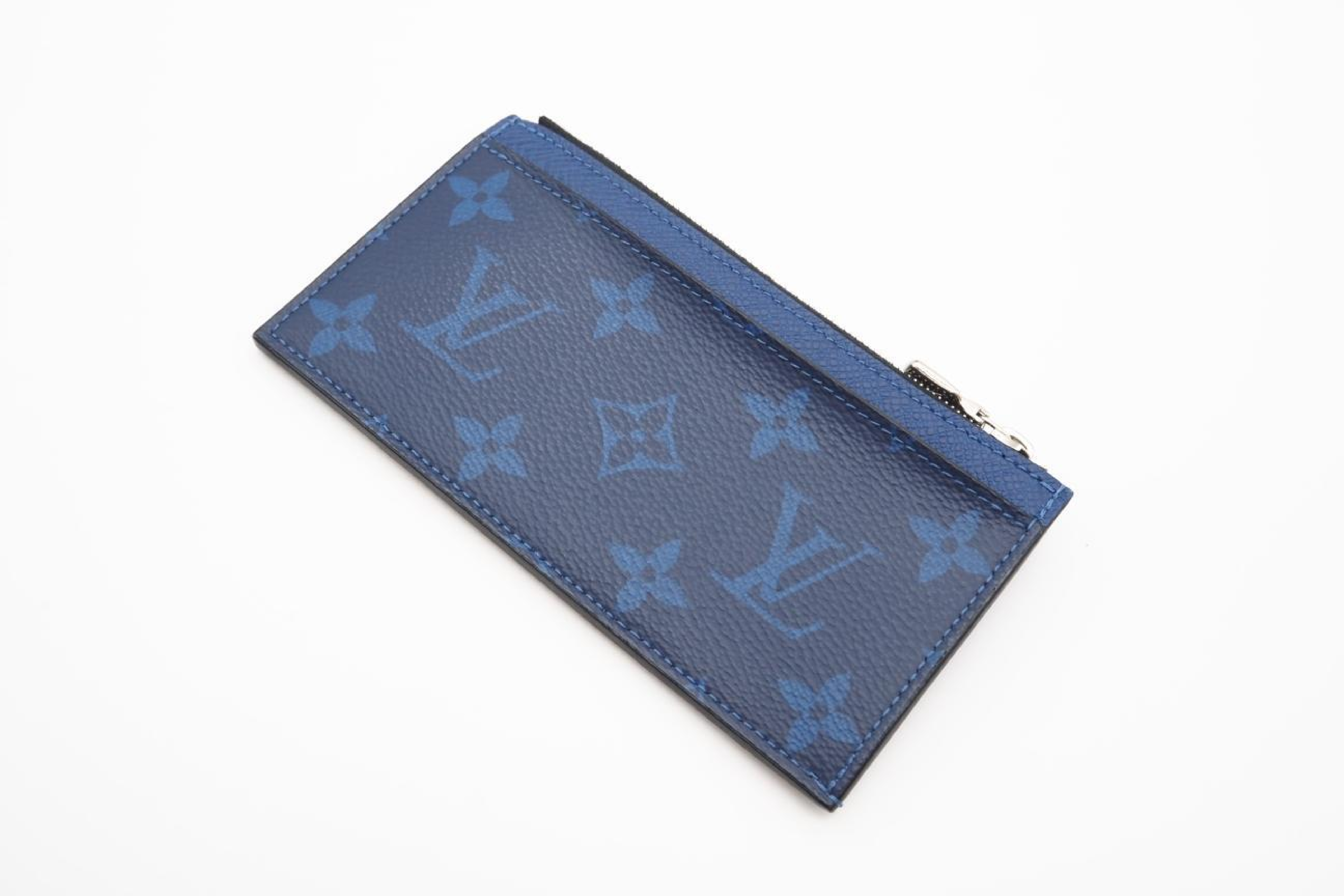 M30270 Taigarama Coin Card Holder, Cobalt Blue, Coin Case, with Dust Bag and Box. — view 3