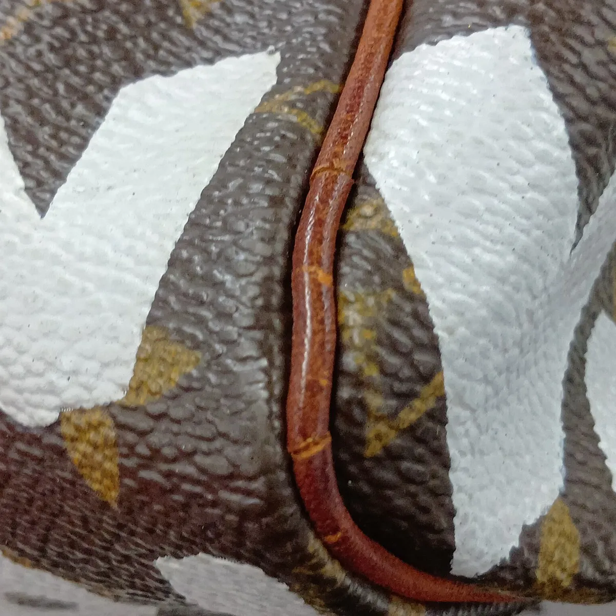 Monogram Graffiti Speedy 30 M92195 TH0041 White — view 14