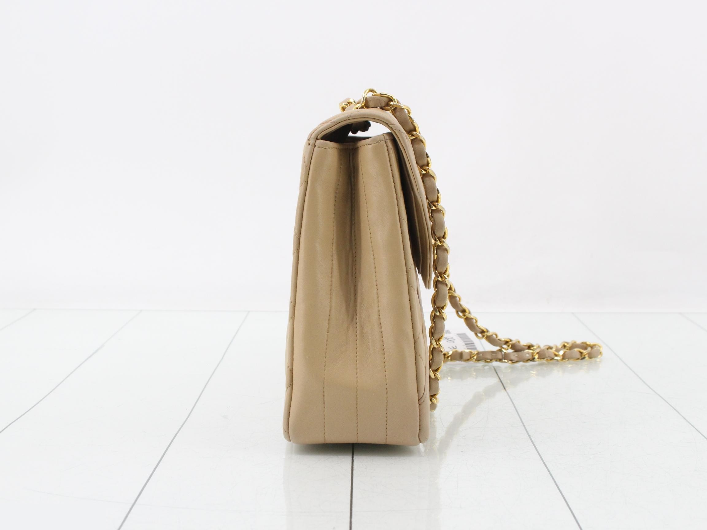 Matelassé Lambskin Turnlock Chain Shoulder Bag — view 4