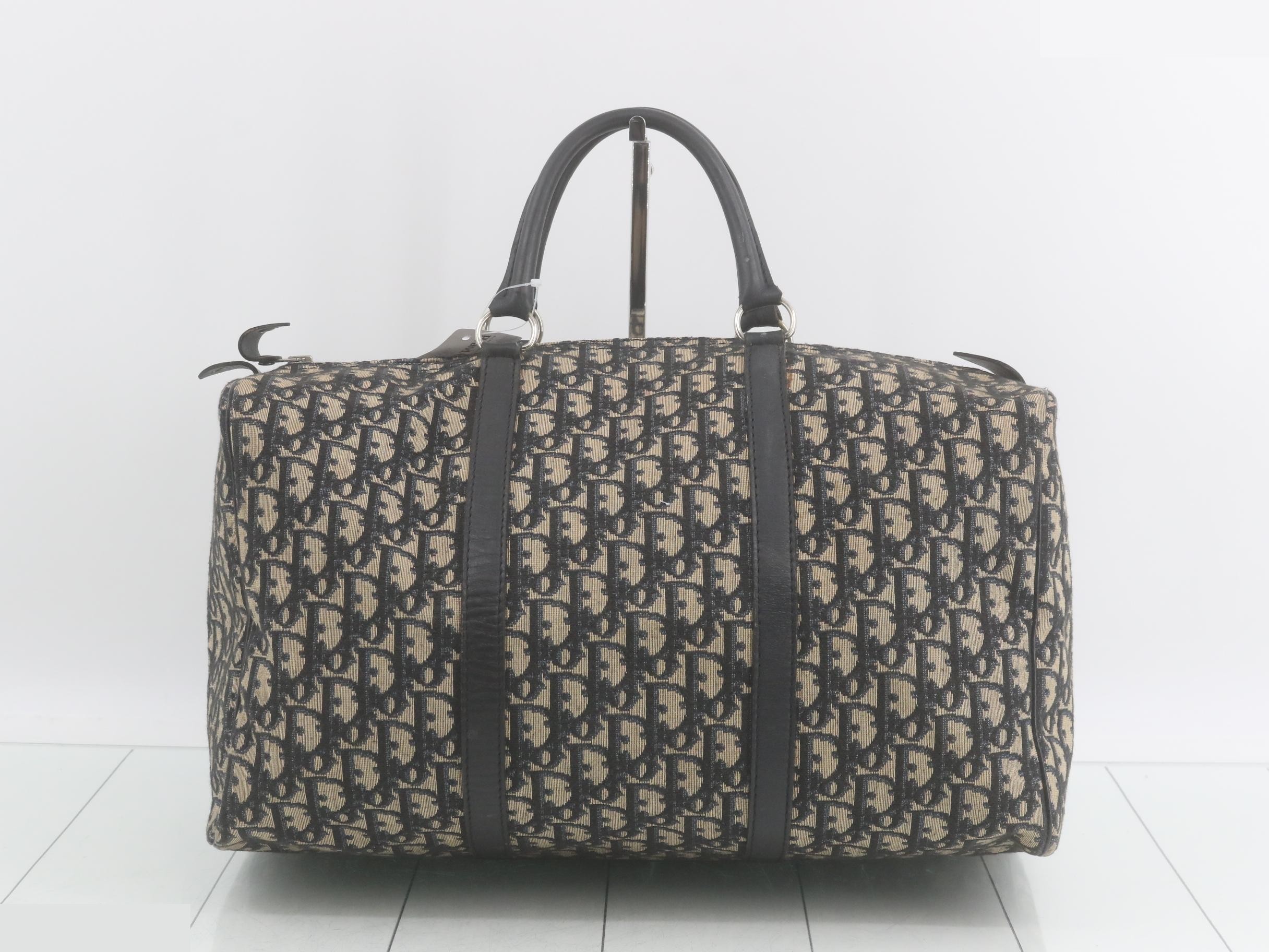 Trotter duffel bag, navy, silver hardware, 41 x 23 x 18 cm