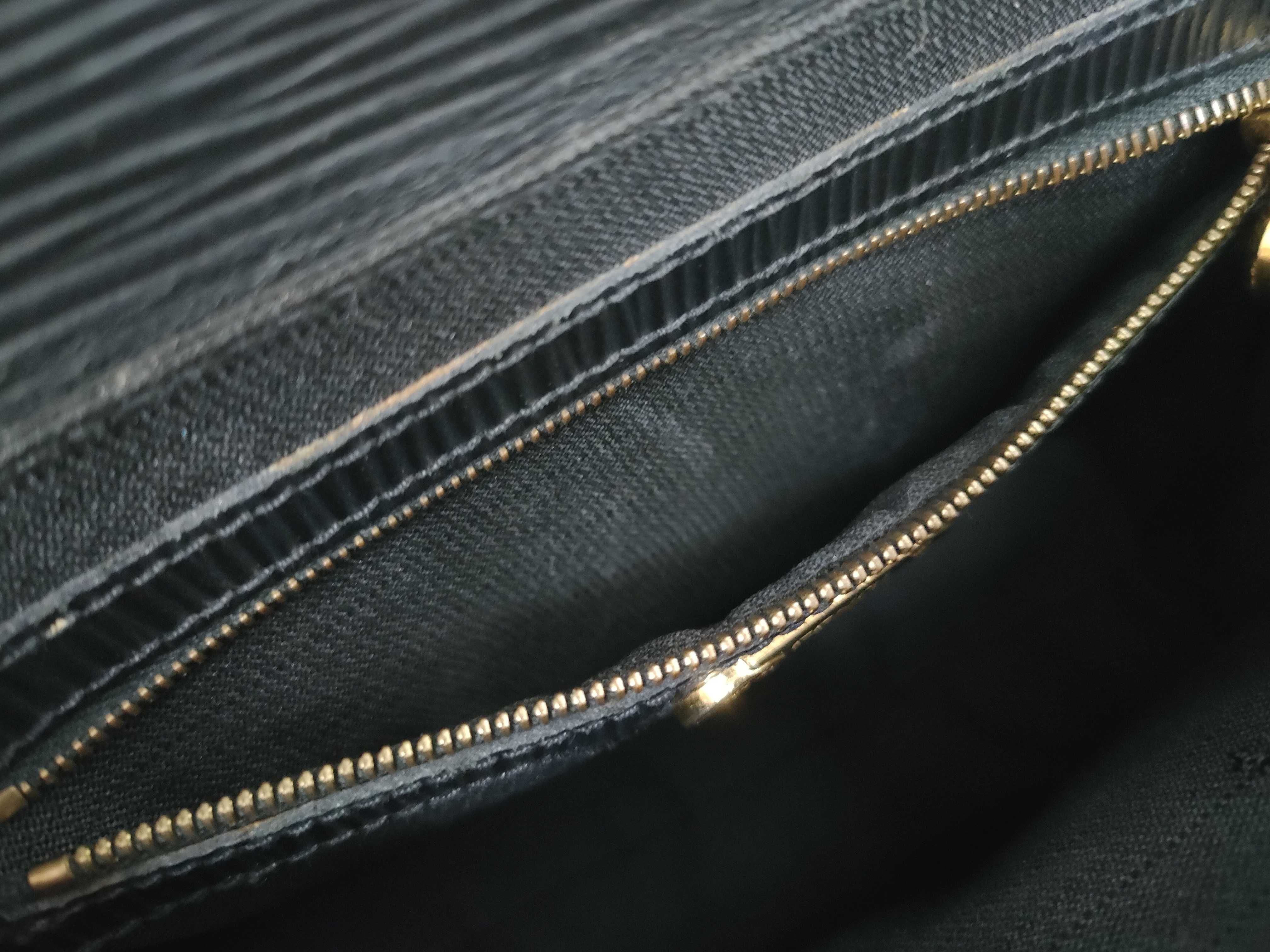 Epi Shoulder Bag, Black — view 11