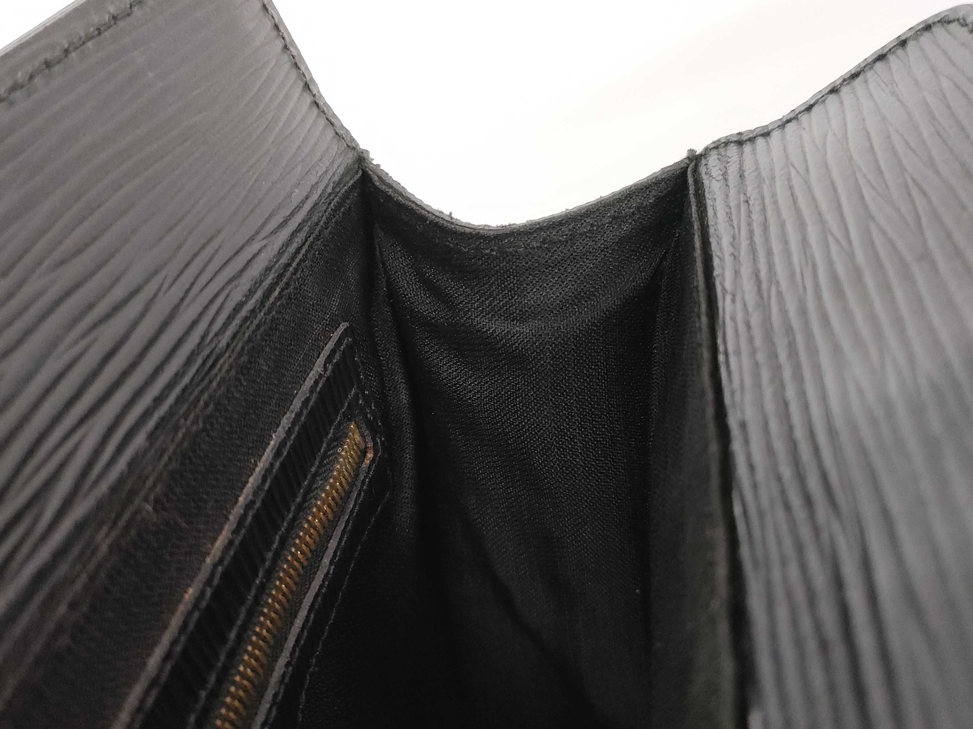 Epi Shoulder Bag, Black — view 9