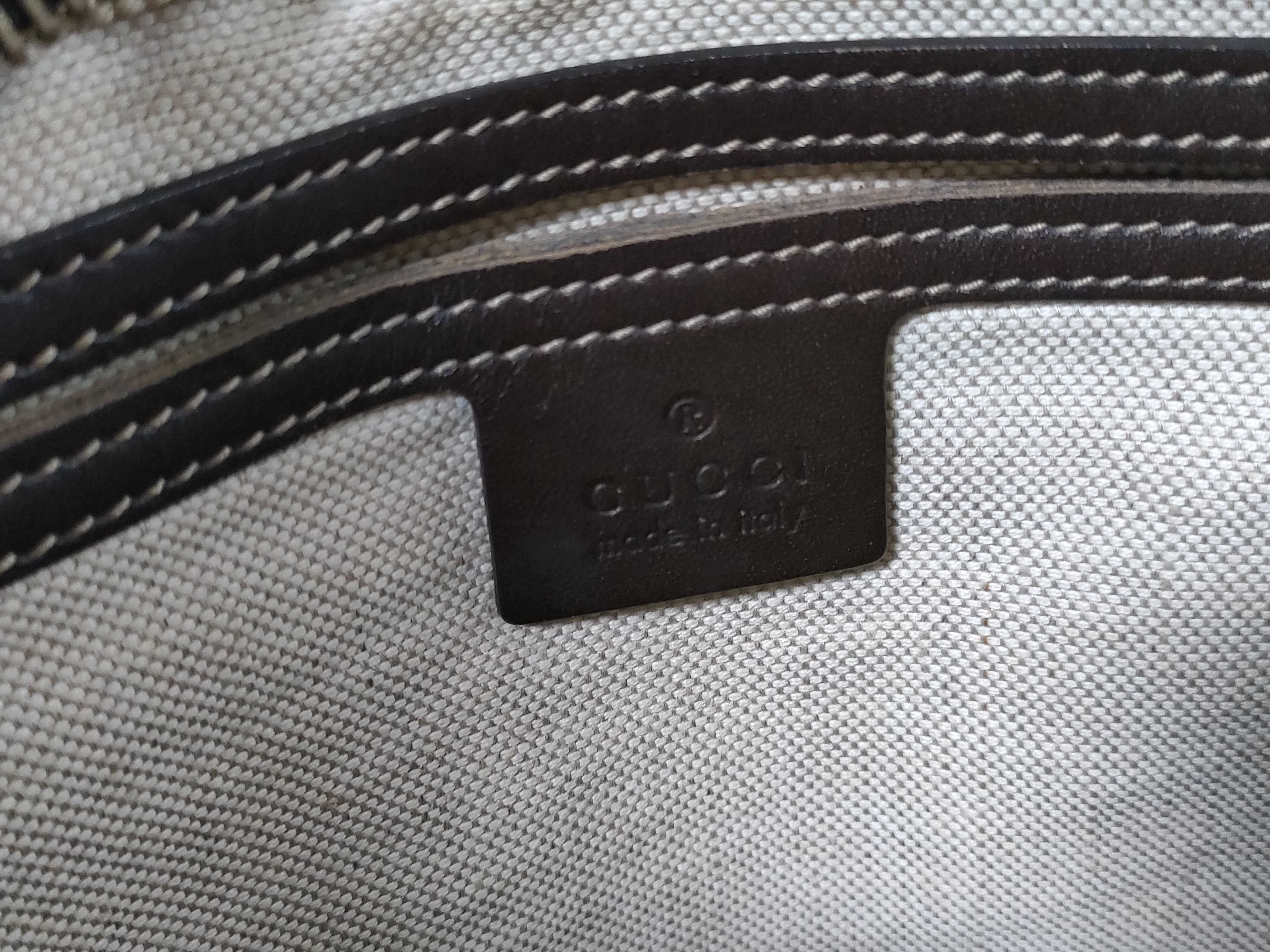 GG Supreme Gucci GG Supreme Shoulder Bag Square PVC Shoulder Bag — view 12