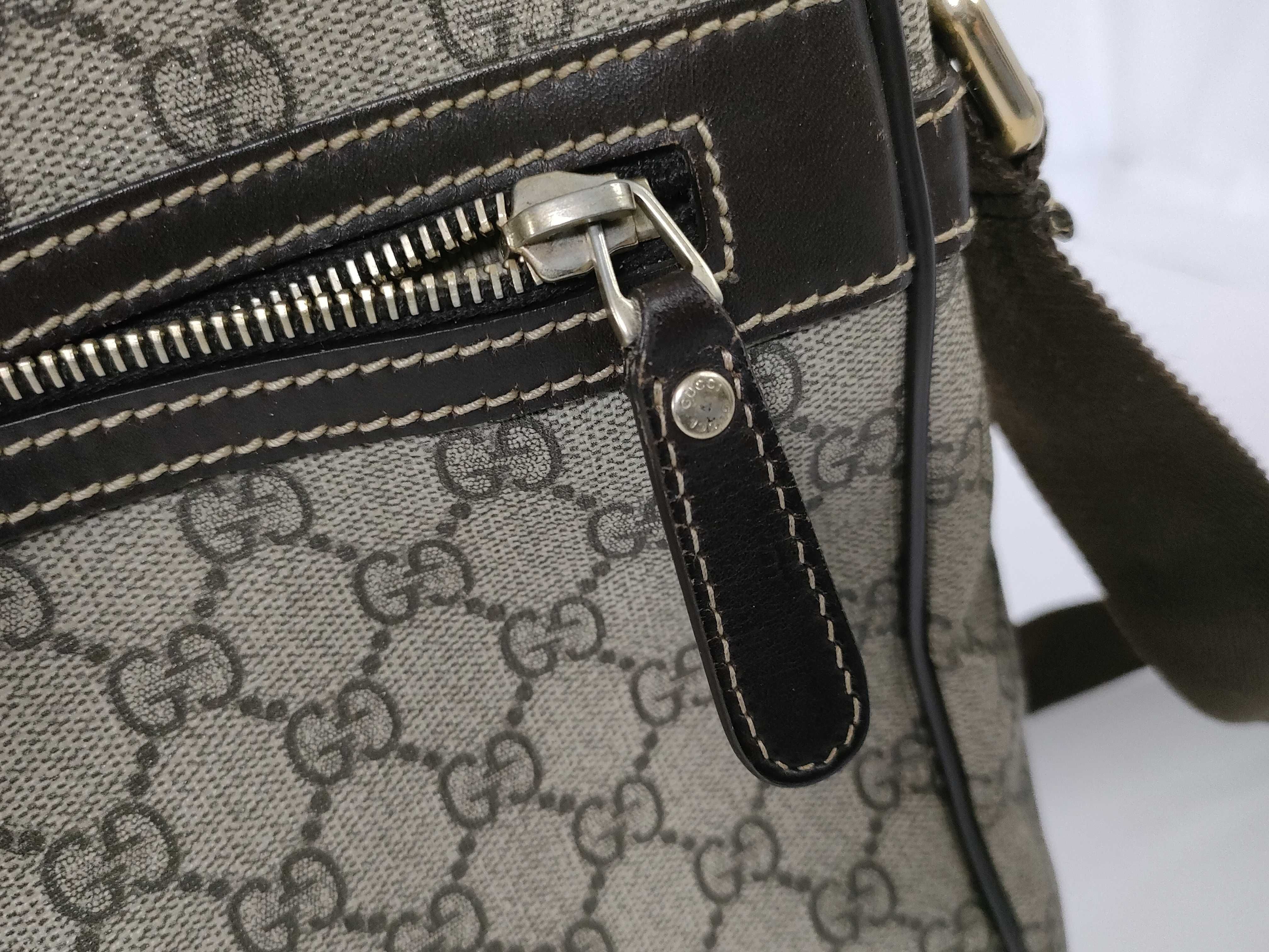 GG Supreme Gucci GG Supreme Shoulder Bag Square PVC Shoulder Bag — view 15