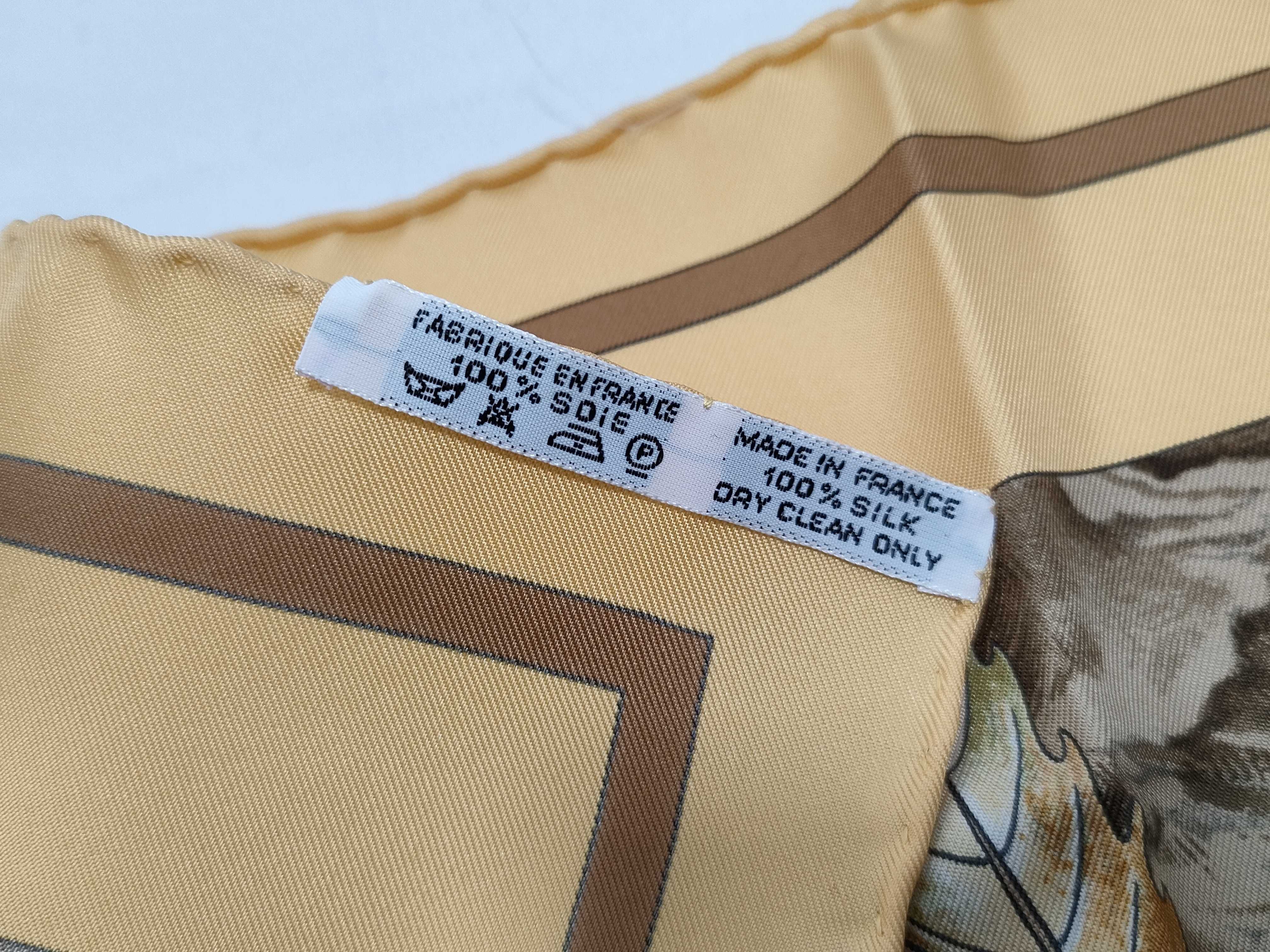 Carre 90 CASSE-NOISETTE (Nutcracker) Other accessories — view 5