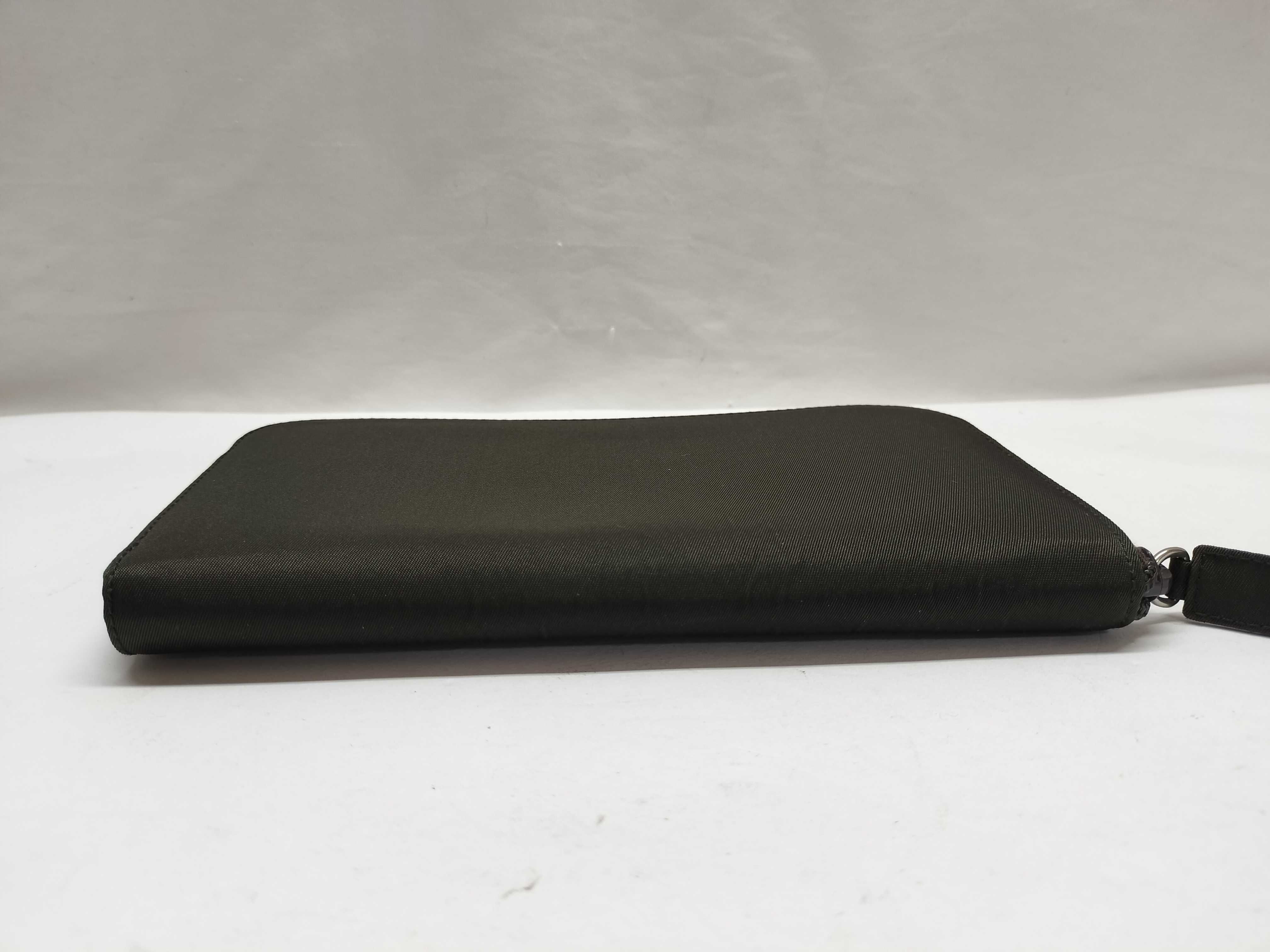 wallet — view 4