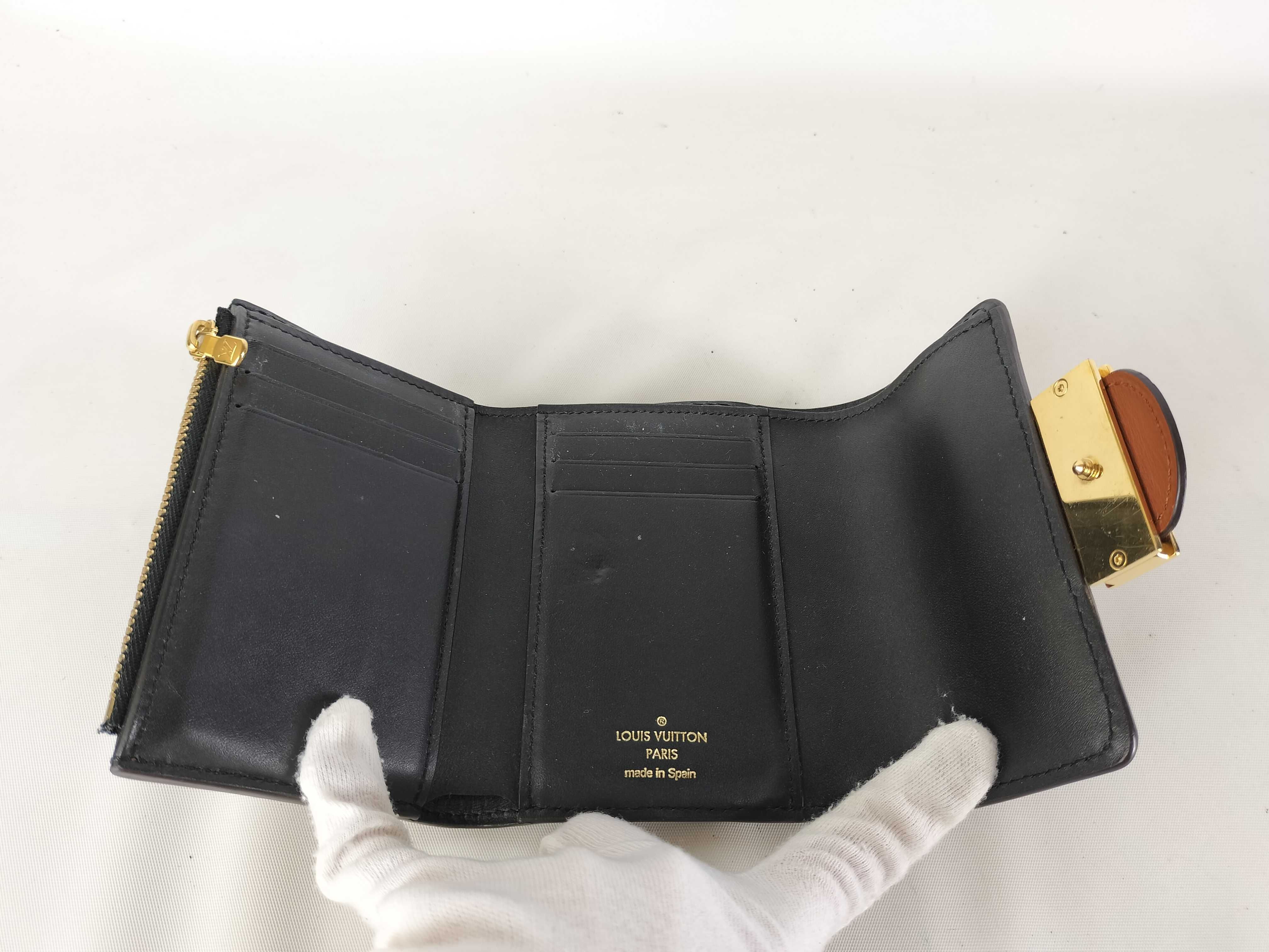 Monogram Reverse Portefeuille Dauphine Compact Wallet — view 6
