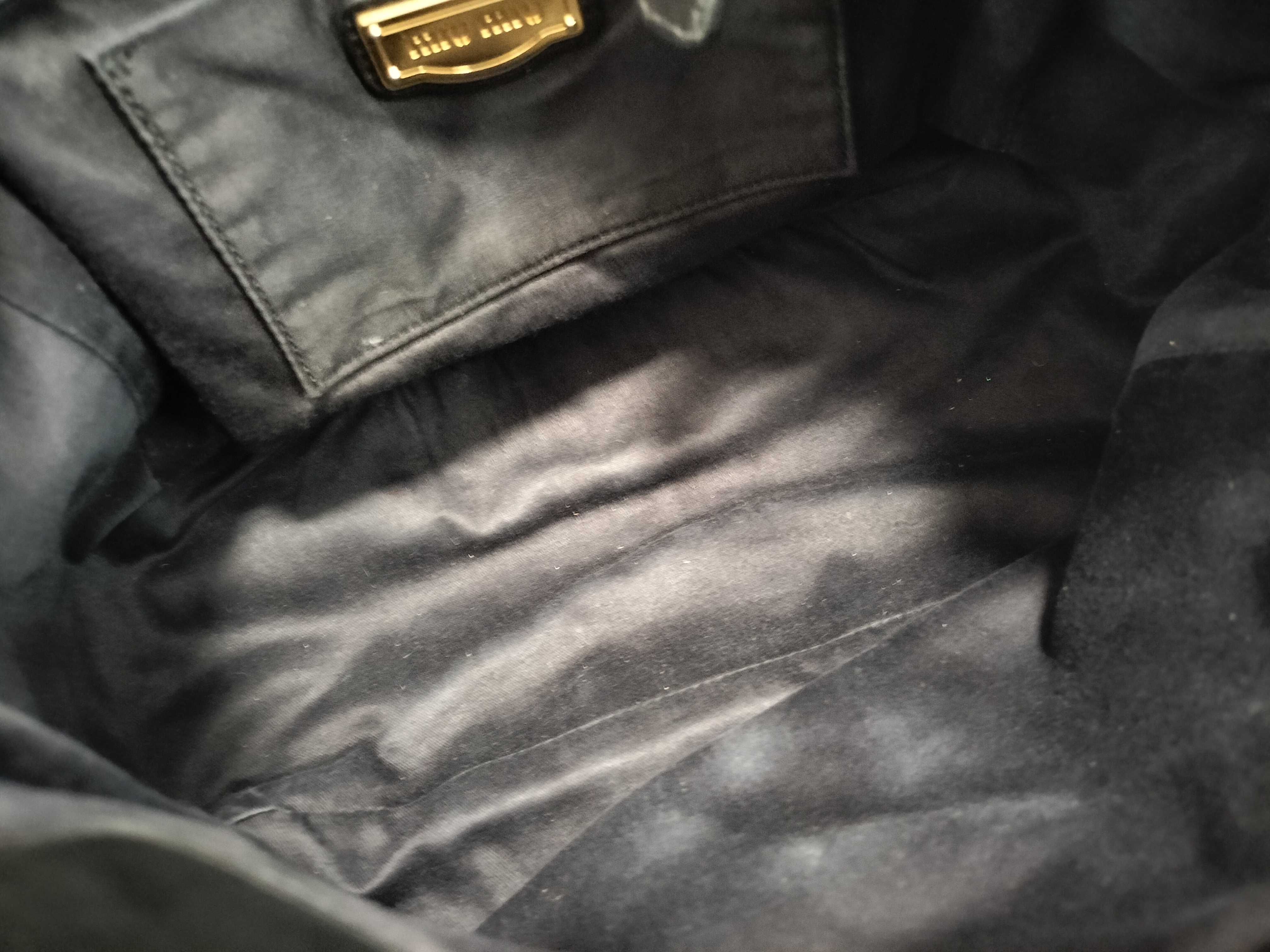 Gathered Leather Handbag Shoulder Bag Black Serial Handbag — view 9