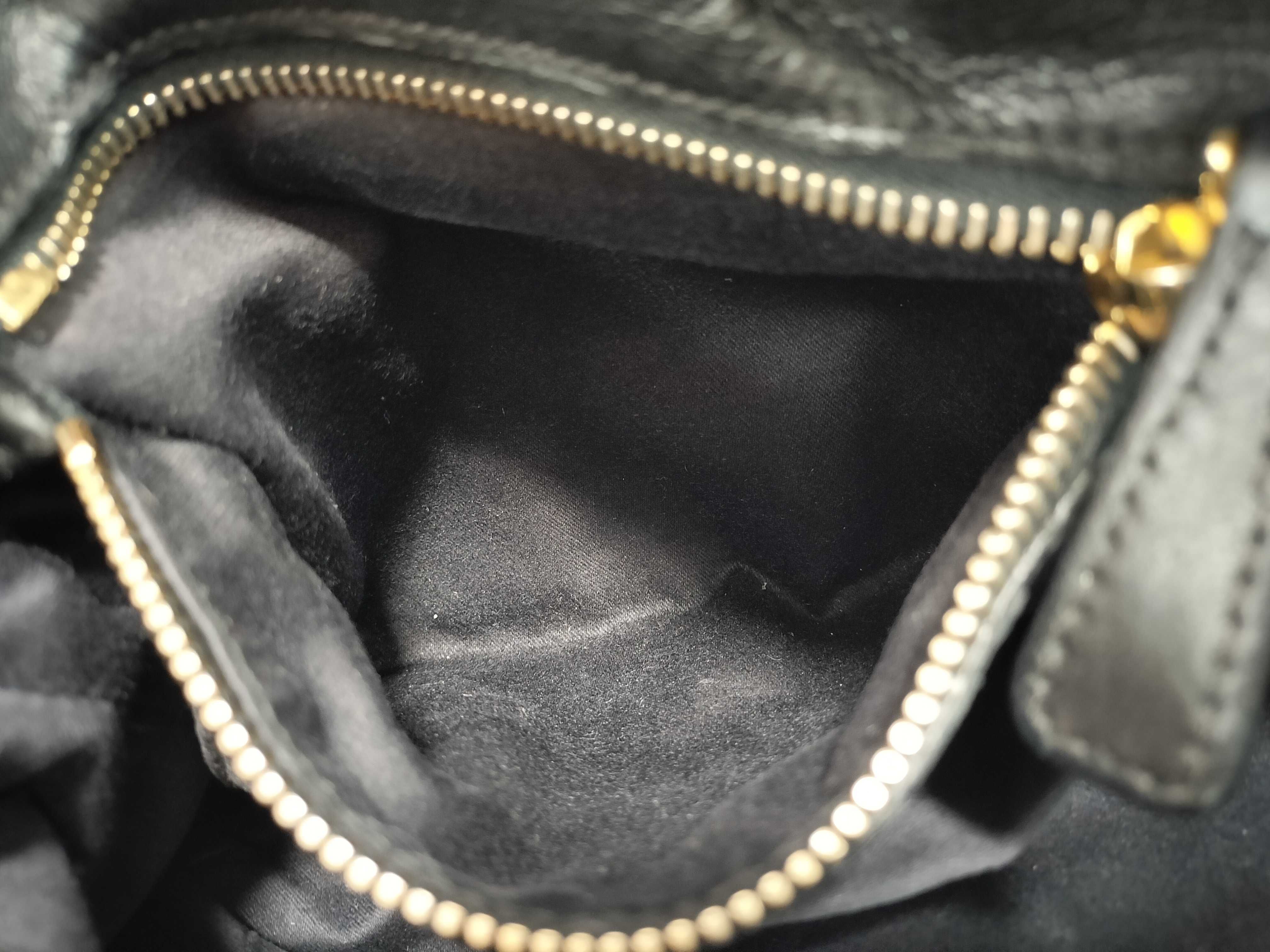 Gathered Leather Handbag Shoulder Bag Black Serial Handbag — view 10
