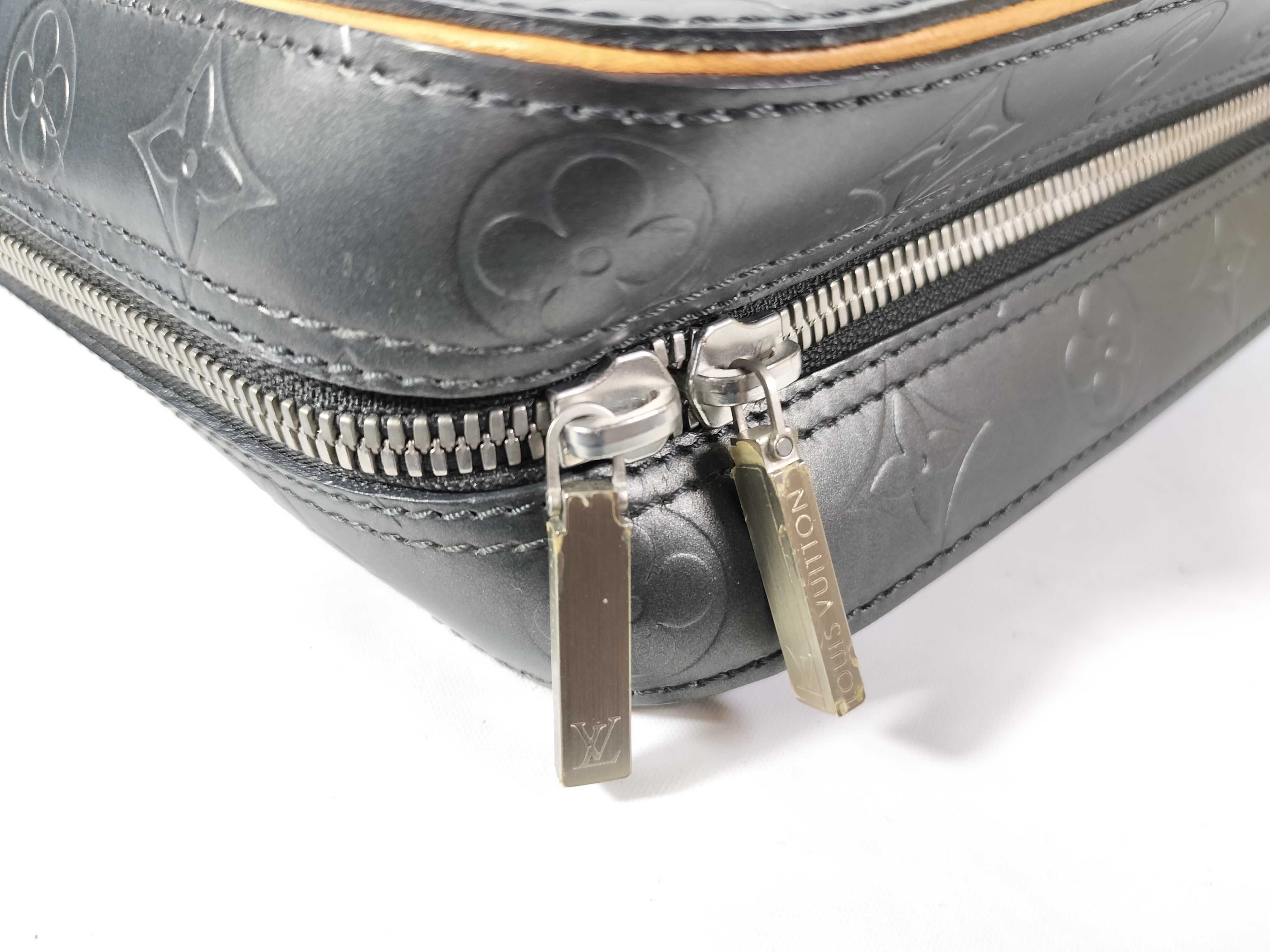 Monogram Matte Louis Vuitton Malden M55132 Matte Handbag — view 8