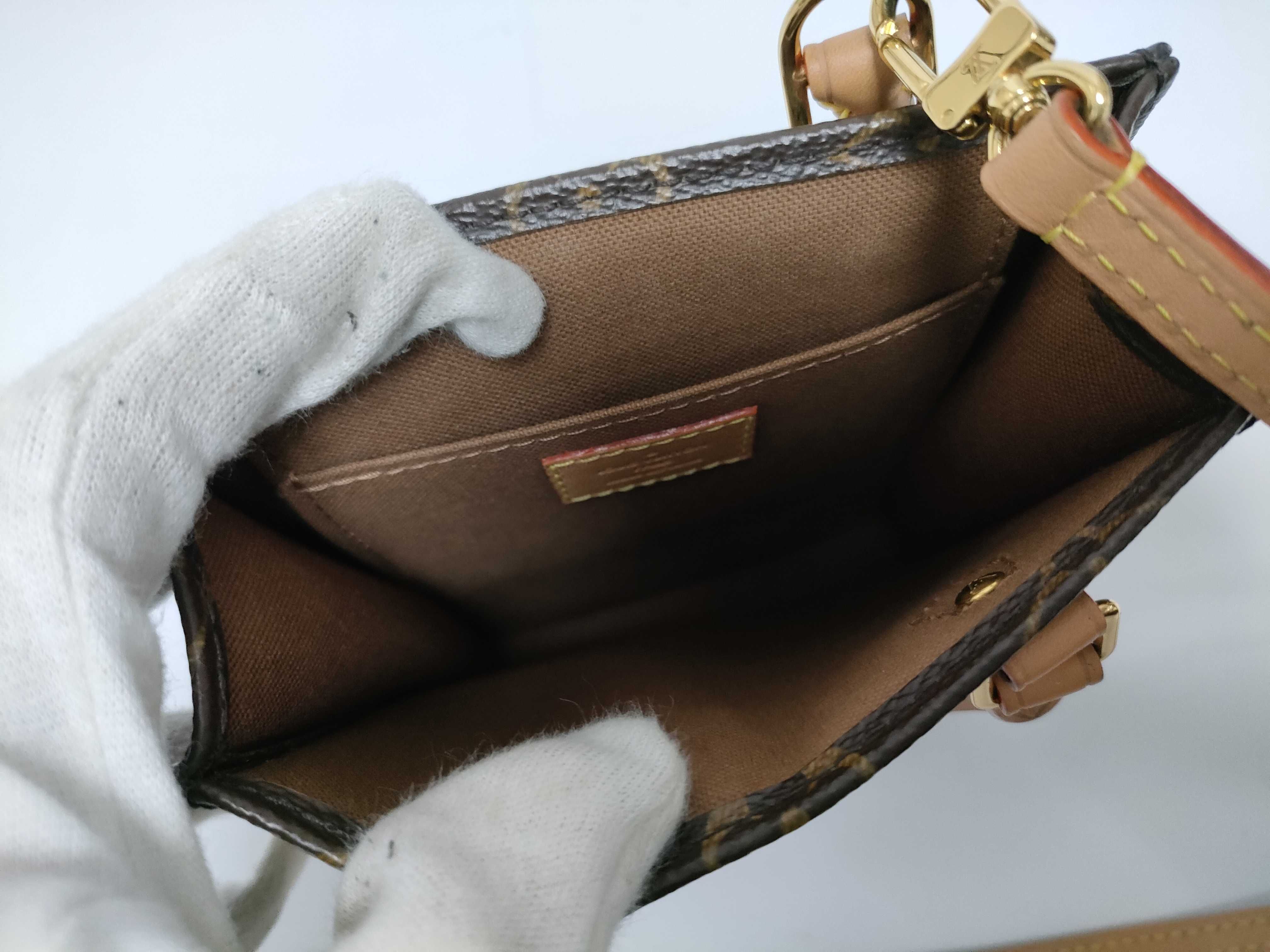 Monogram Louis Vuitton Monogram Petite Sac Plat M69442 Handbag — view 8