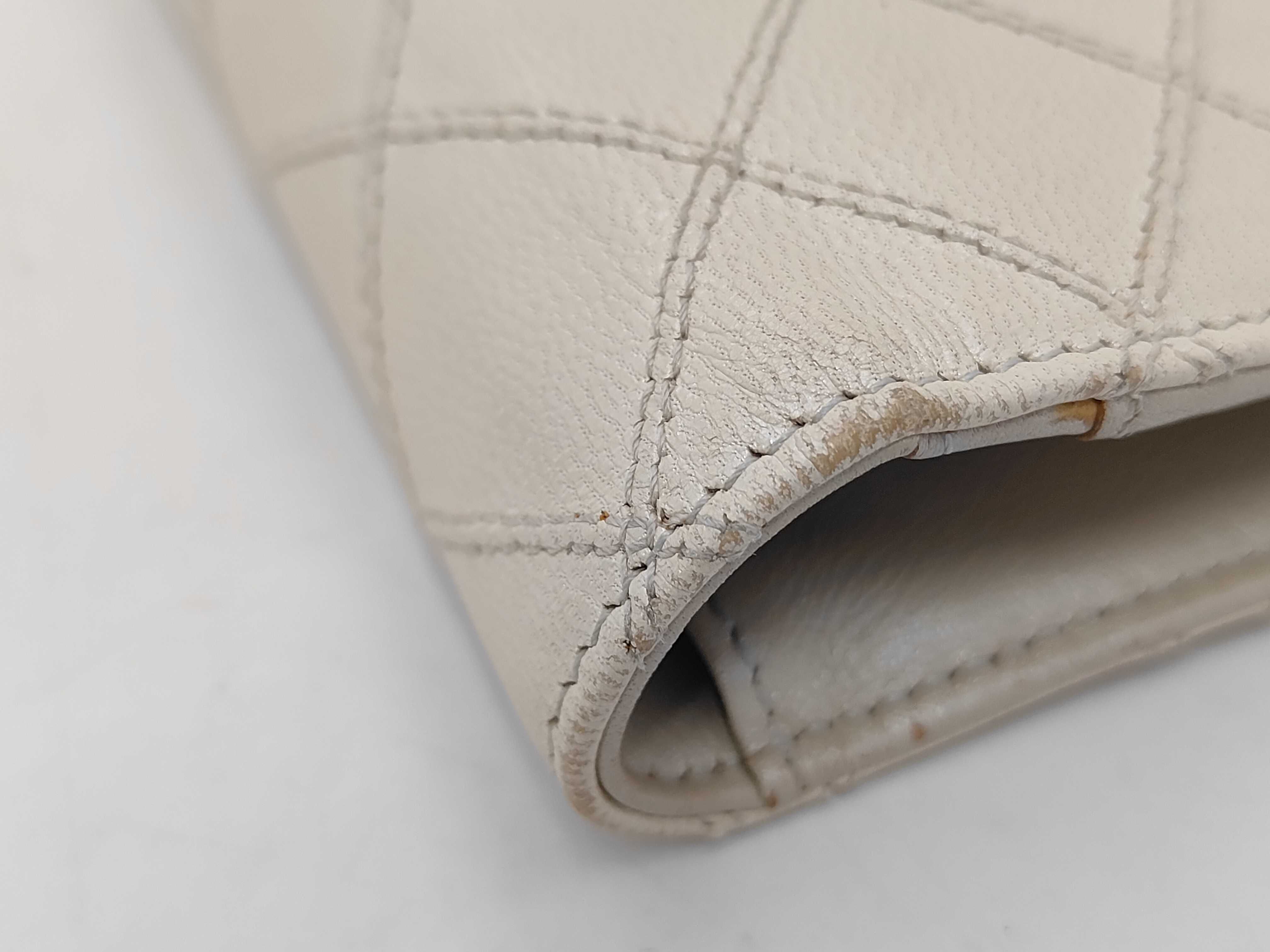 wallet — view 4