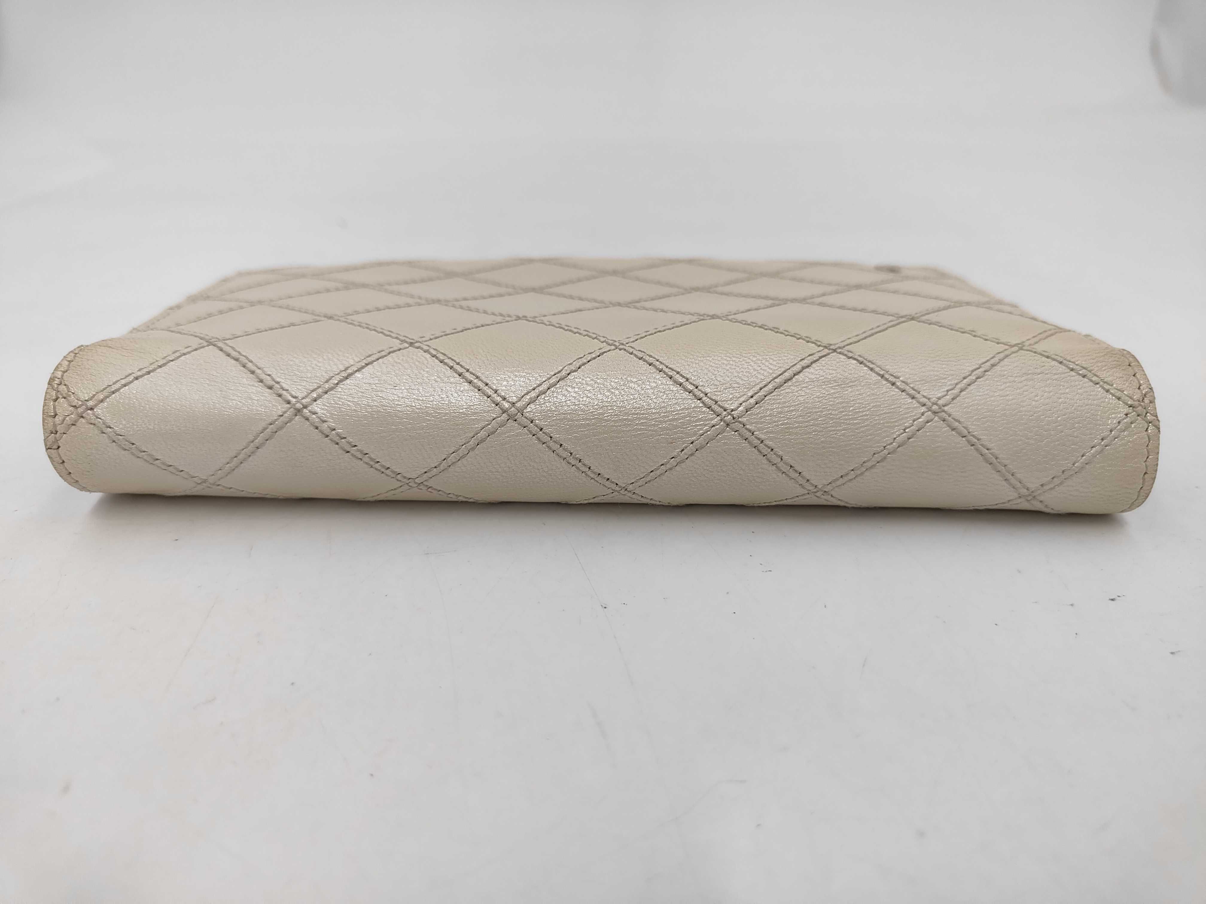 wallet — view 5