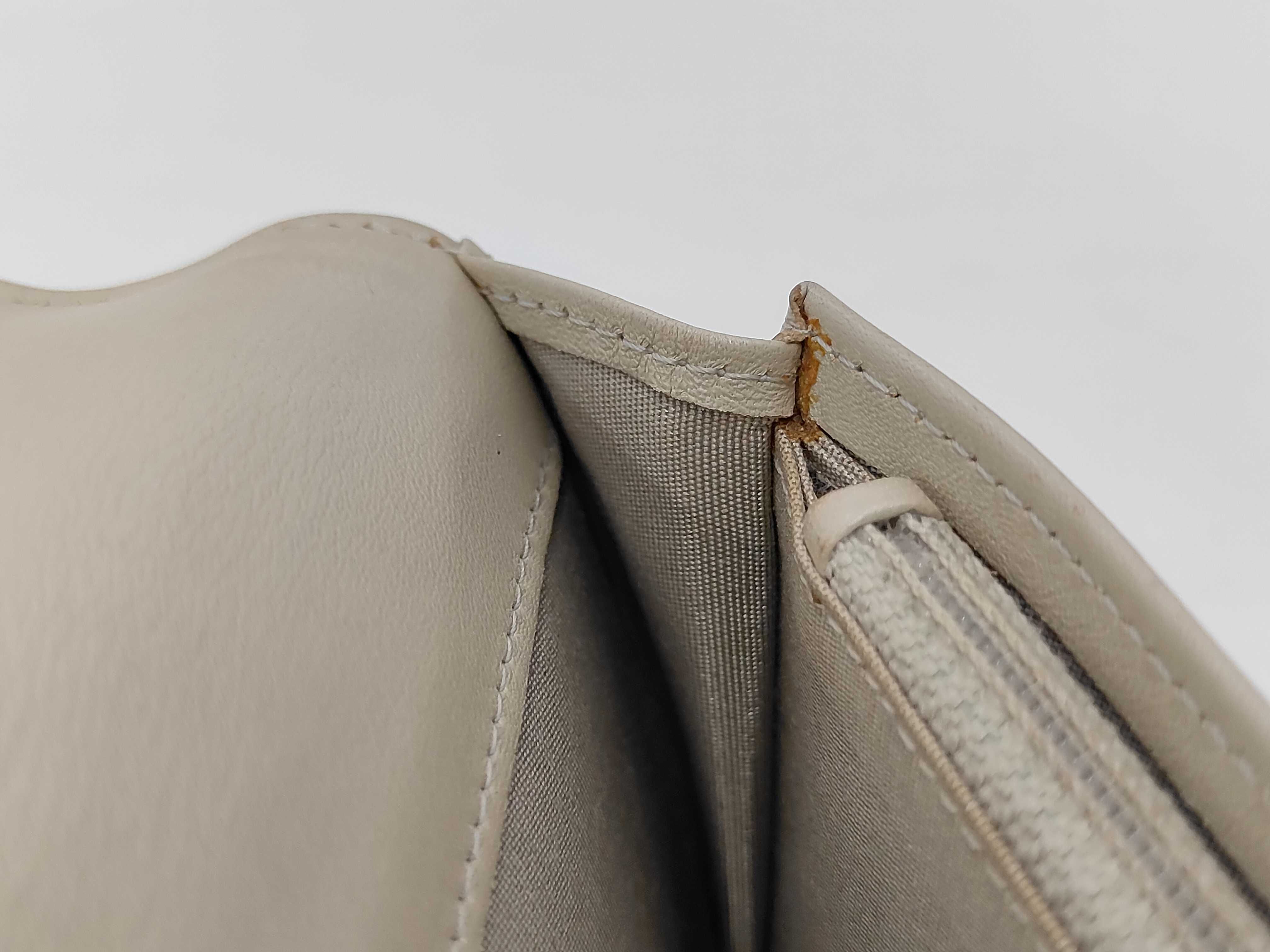 wallet — view 9