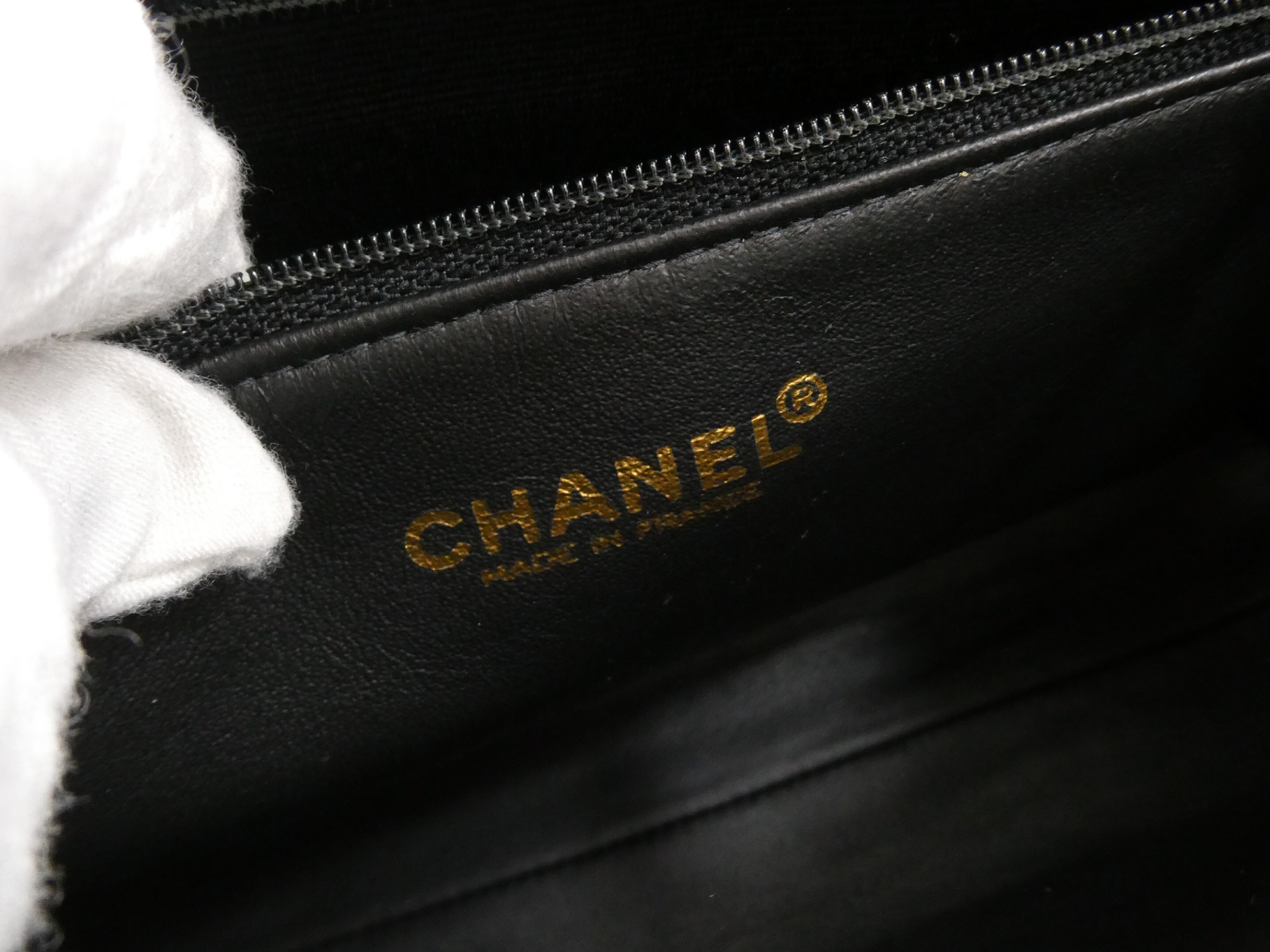 Coco Mark Enamel Chain Shoulder Bag — view 8