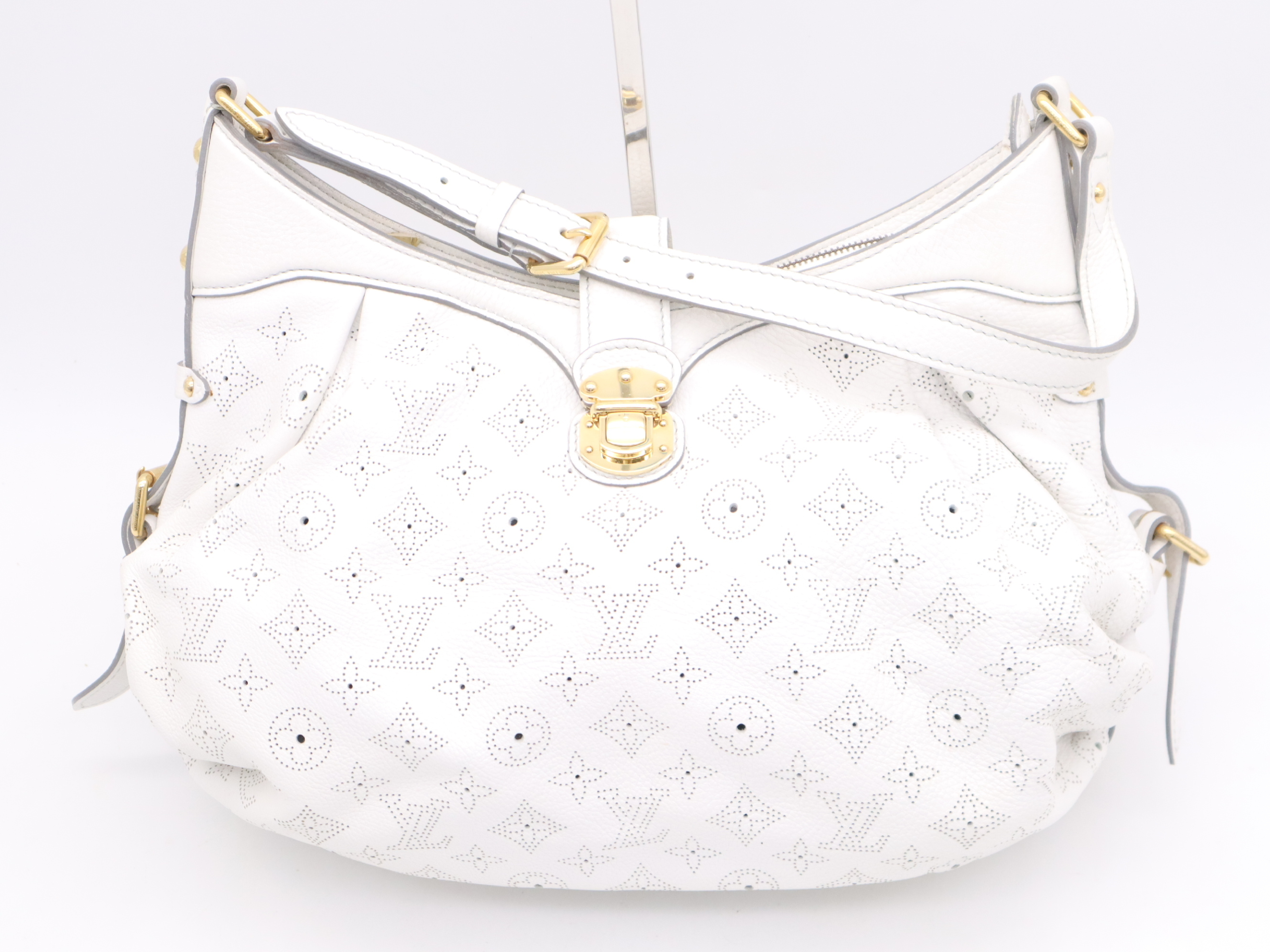 M95661 Mahina Leather Mahina XS Shoulder Bag