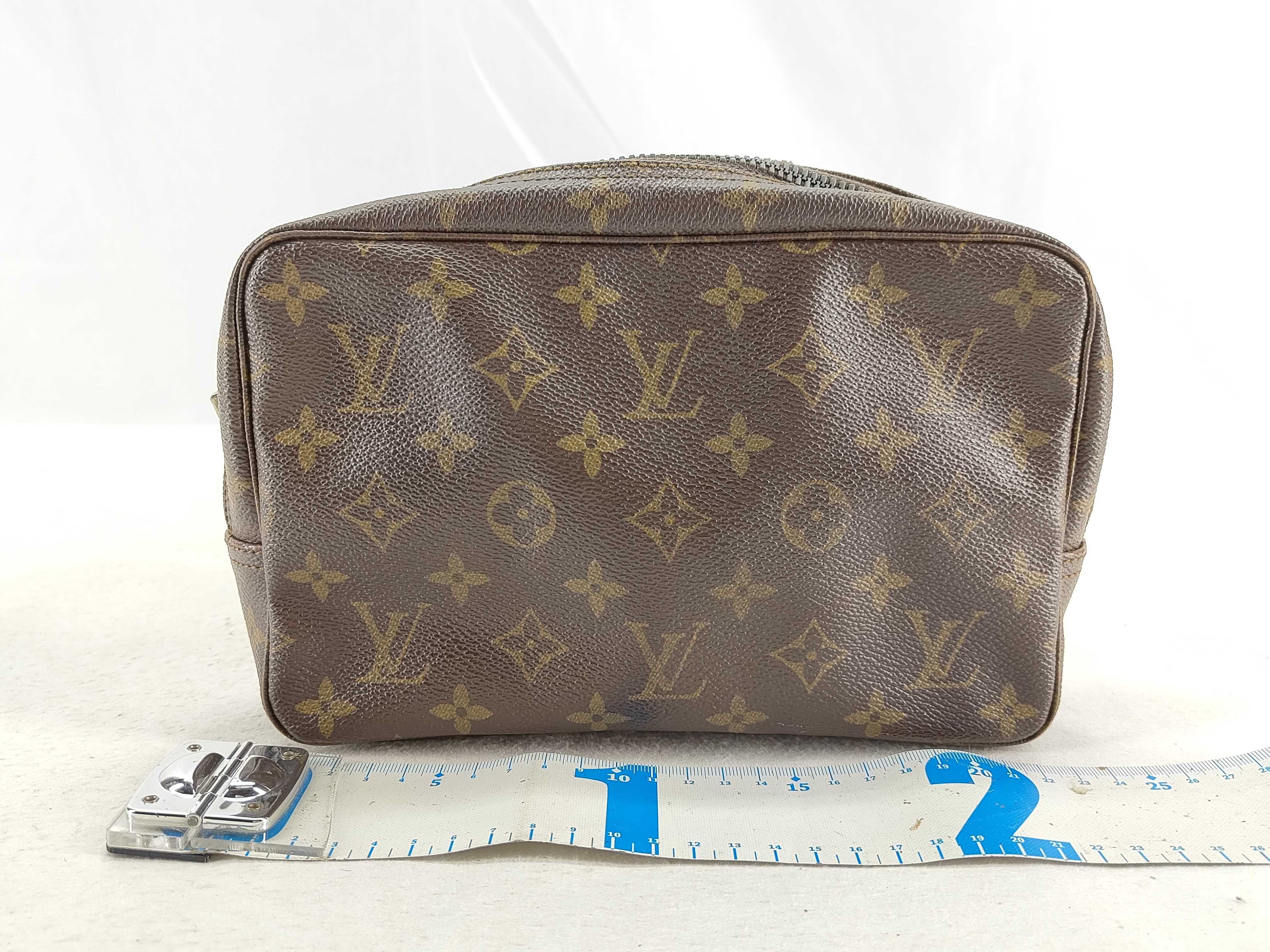 Trousses Toilette 23 Monogram M47524 Pouch — view 2