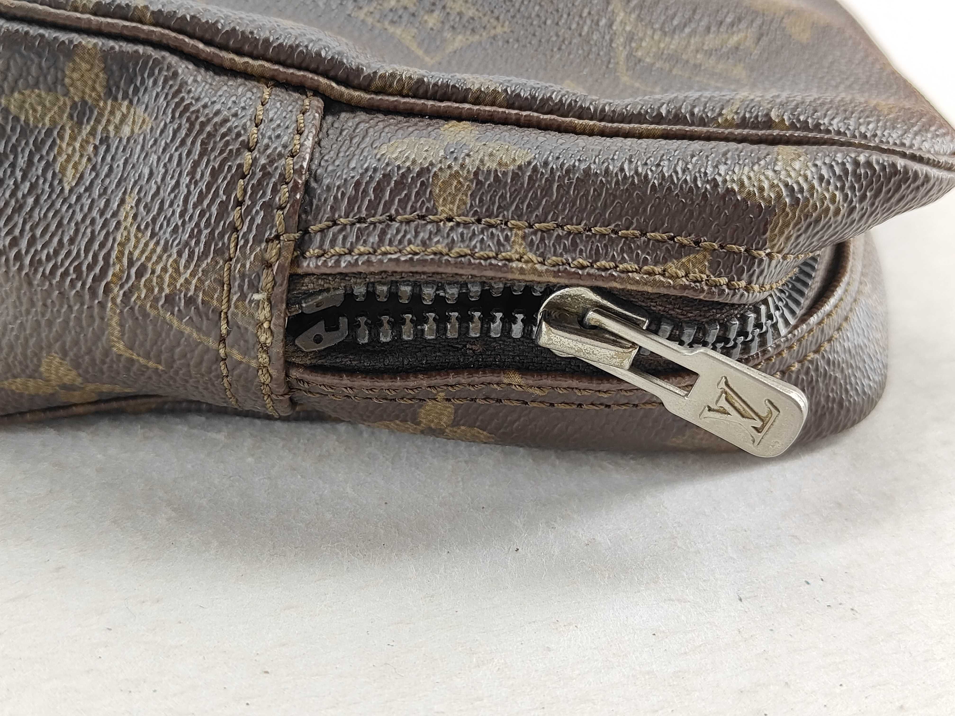 Trousses Toilette 23 Monogram M47524 Pouch — view 7