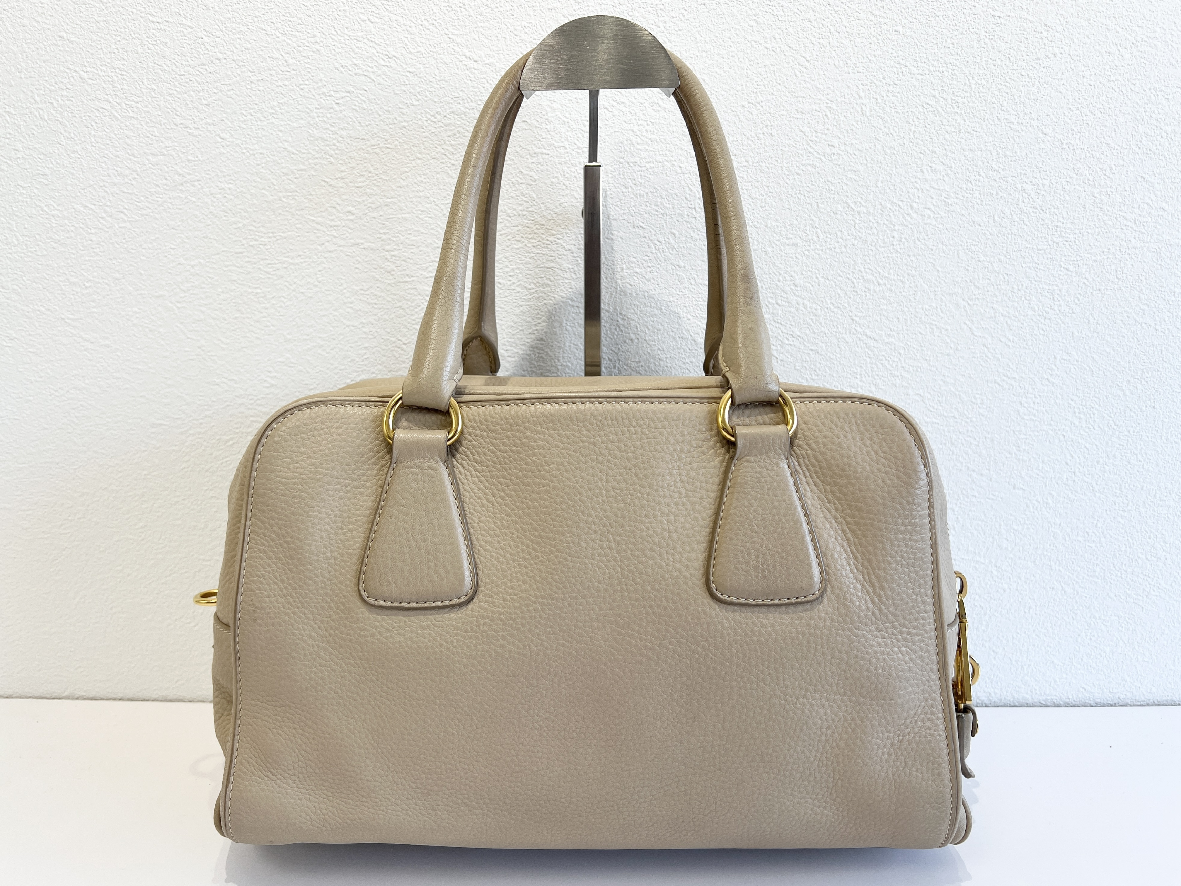 Vitello Daino Leather Logo Mini Boston Bag Handbag Tote Bag — view 2