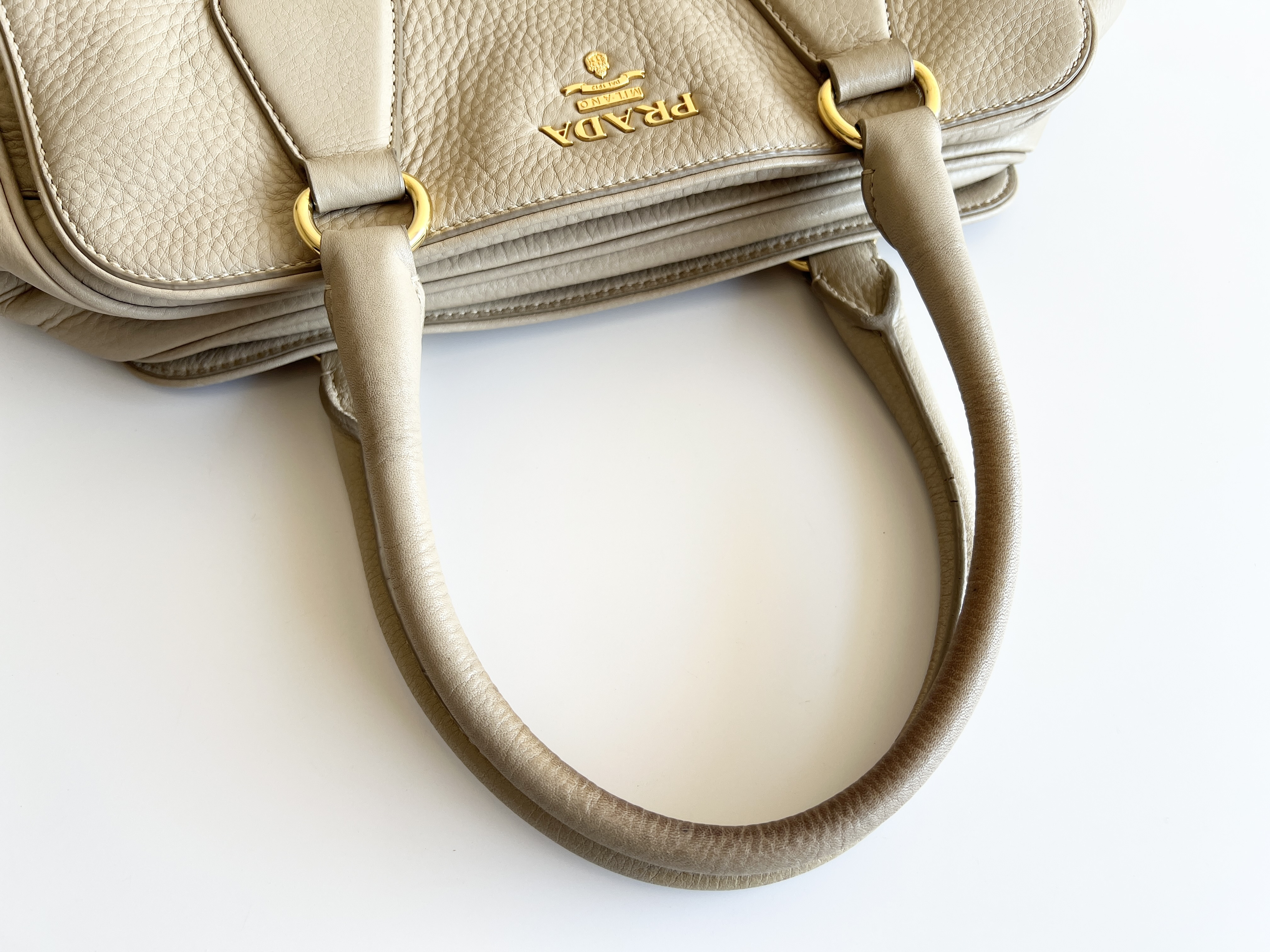 Vitello Daino Leather Logo Mini Boston Bag Handbag Tote Bag — view 3