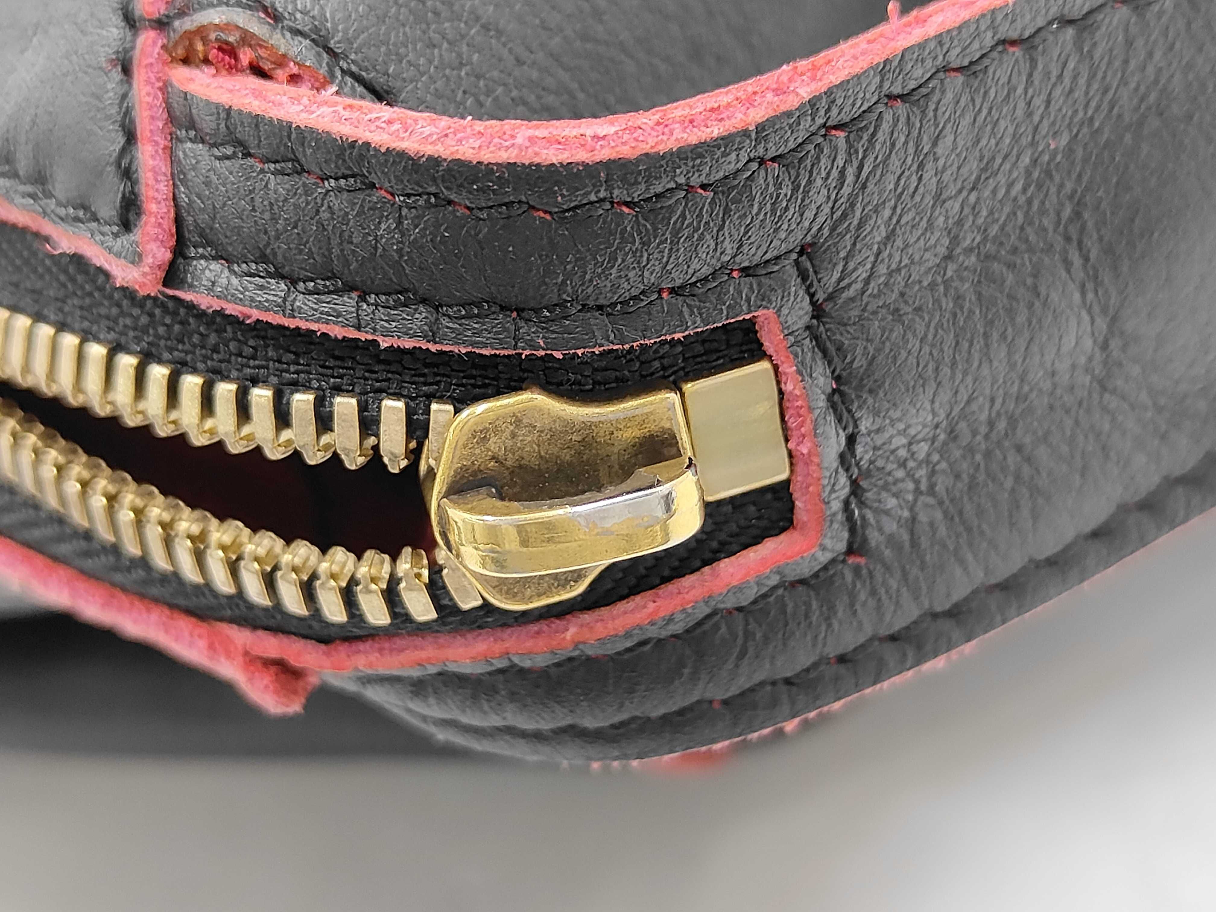 Soft Cube Small Black Shoulder Bag — view 13
