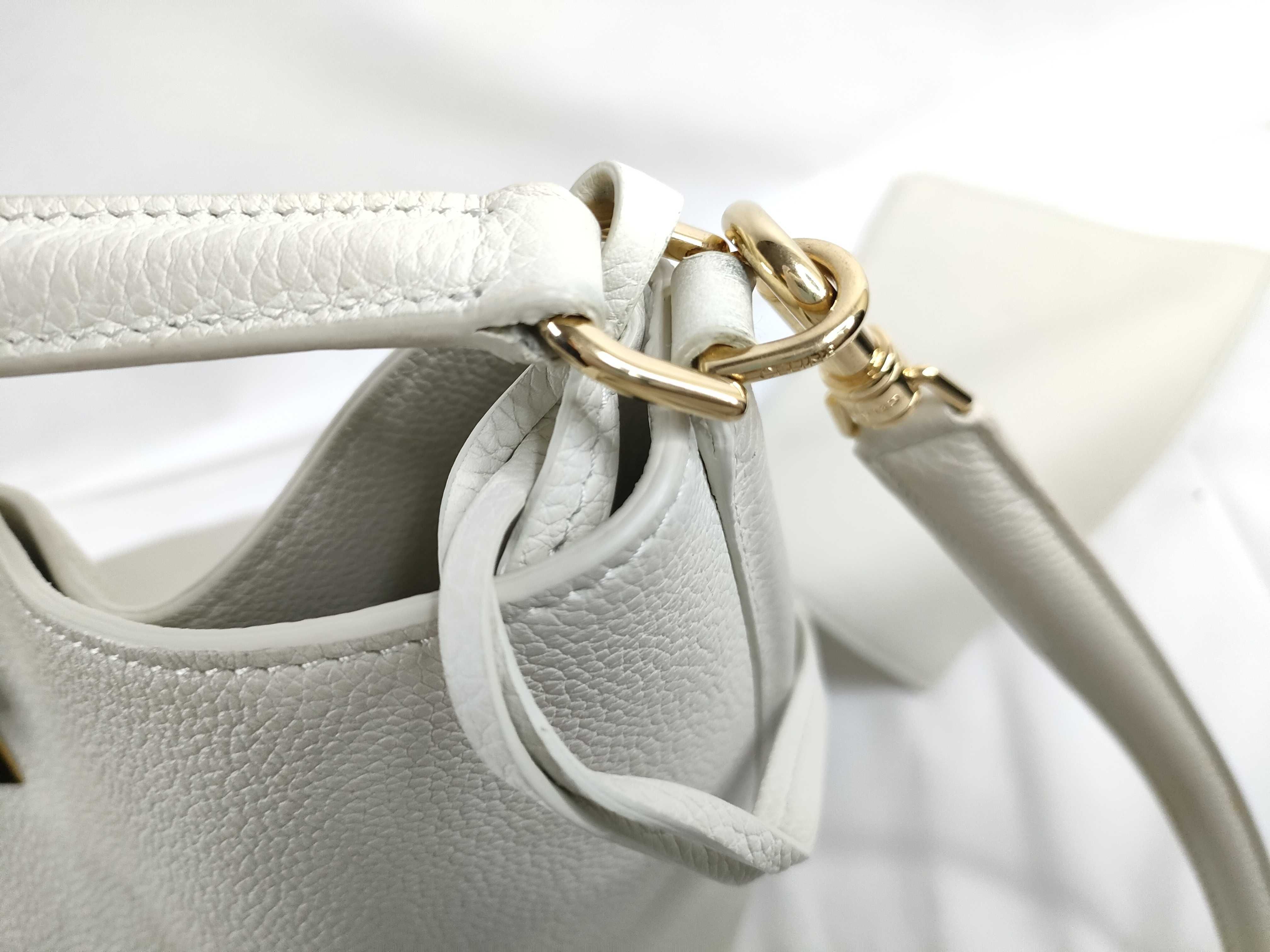 Teen Bucket 16 Leather 2-Way Shoulder Bag White Handbag — view 8