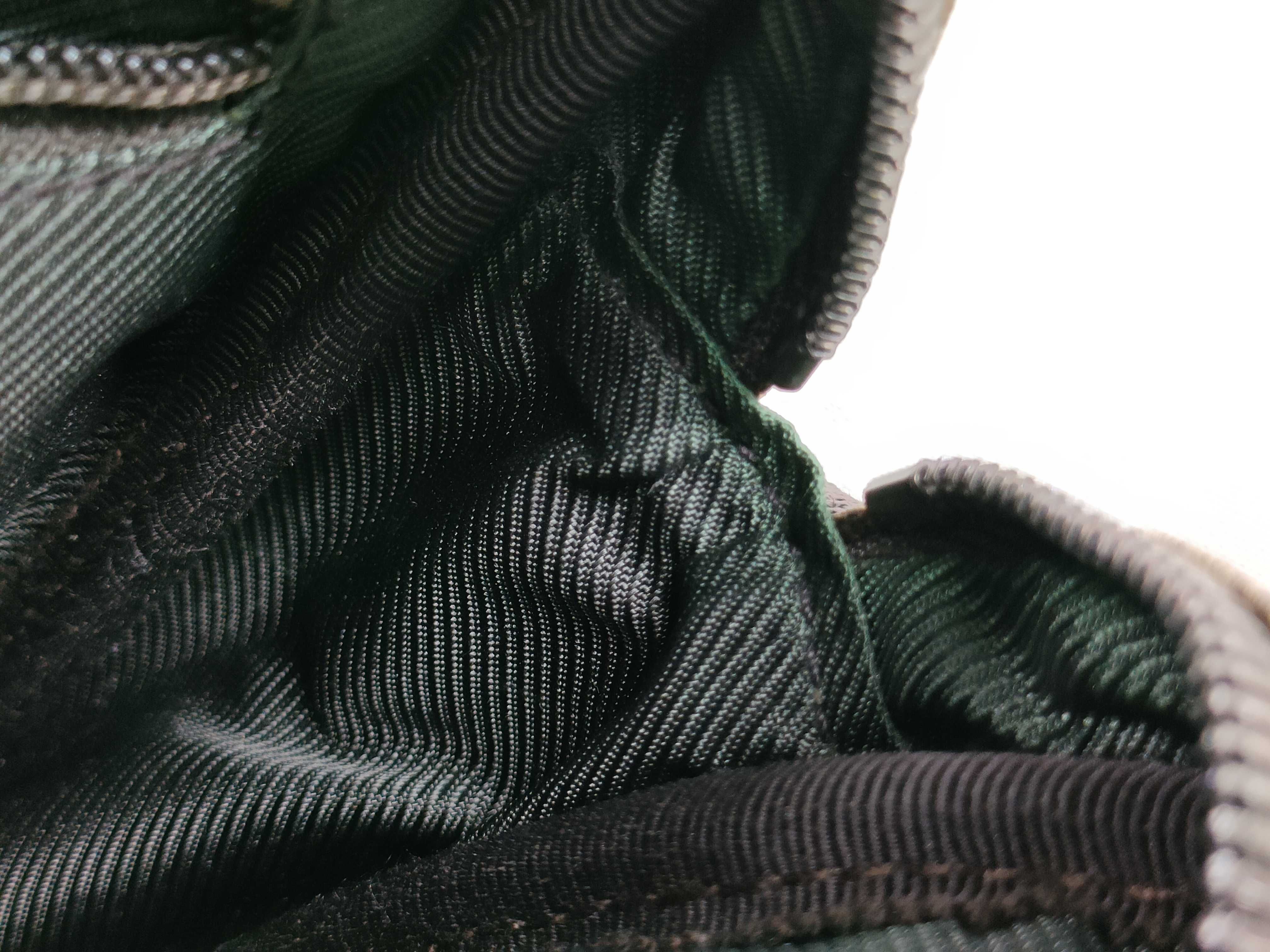 GG Supreme Gucci Shoulder Bag Supreme Leather Shoulder Bag — view 12