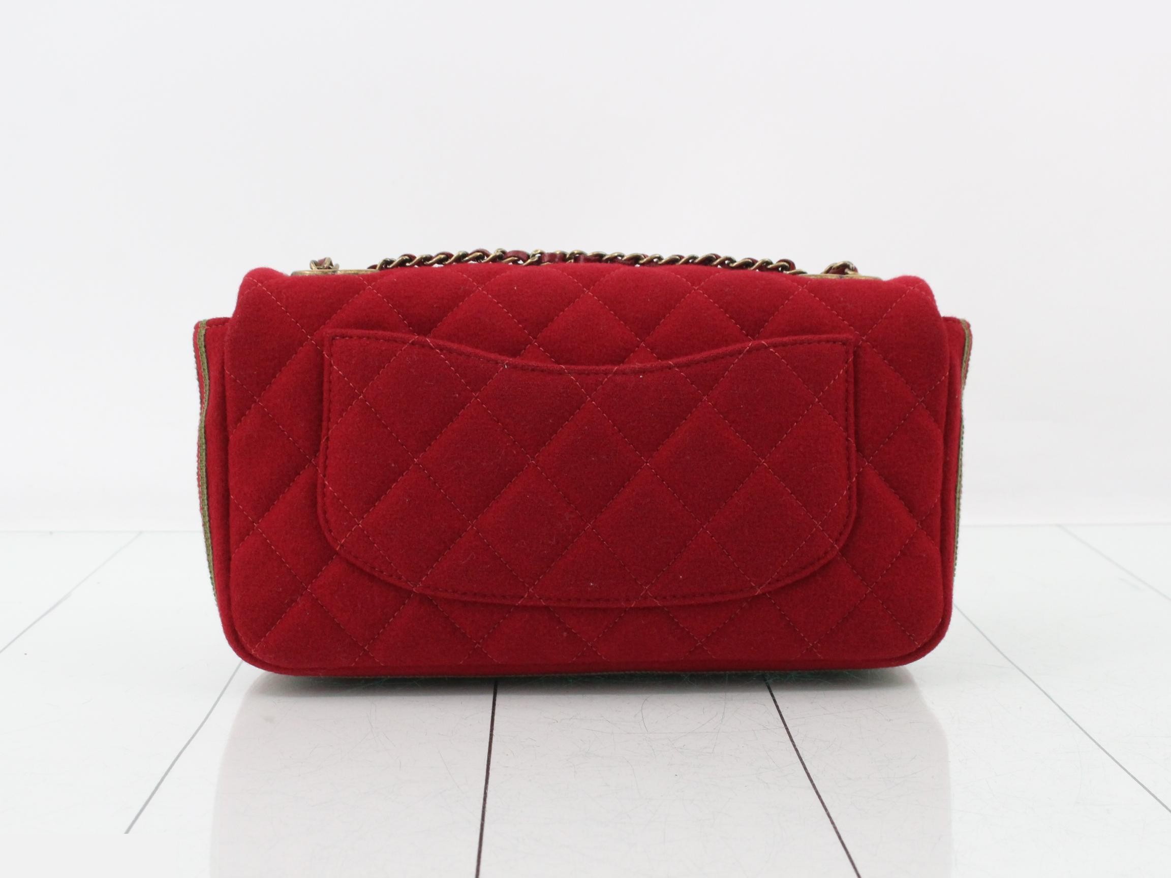 Matelassé Turnlock Chain Shoulder Bag, Red — view 2