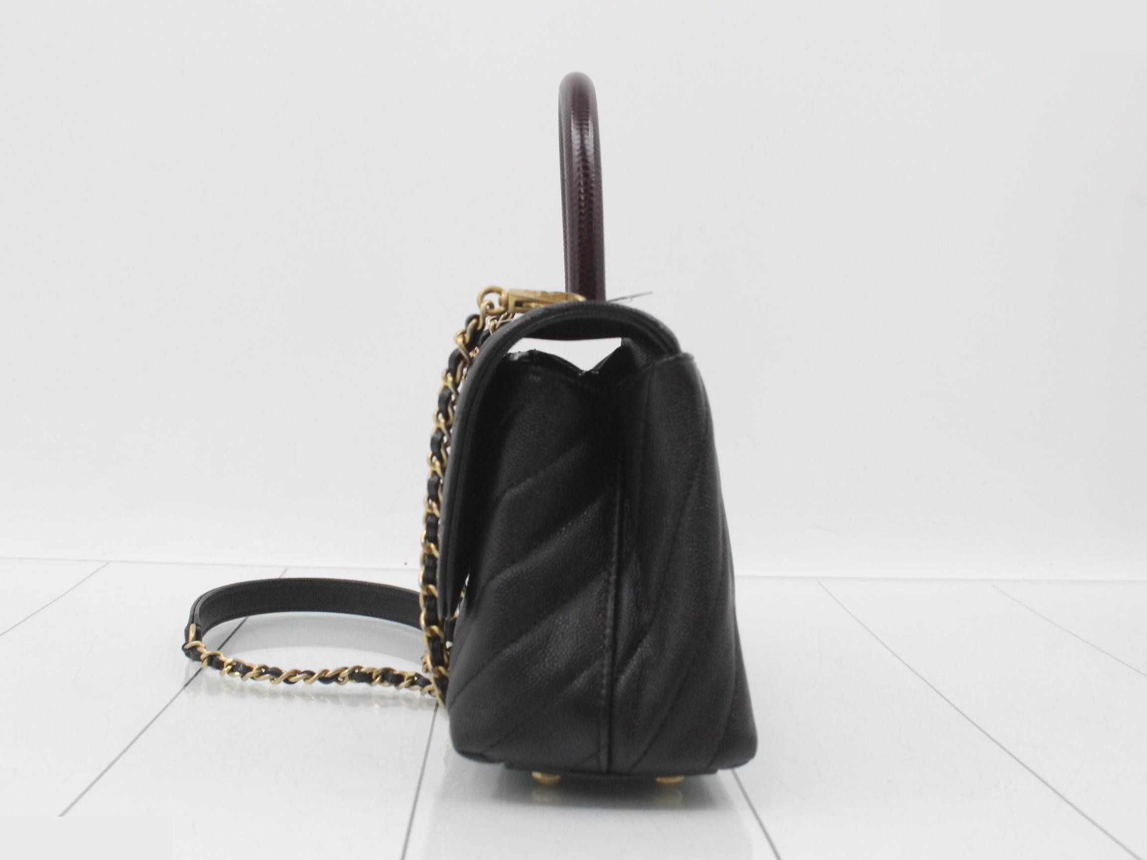 Caviar leather V-stitch top handle chain shoulder bag (2-way) — view 3
