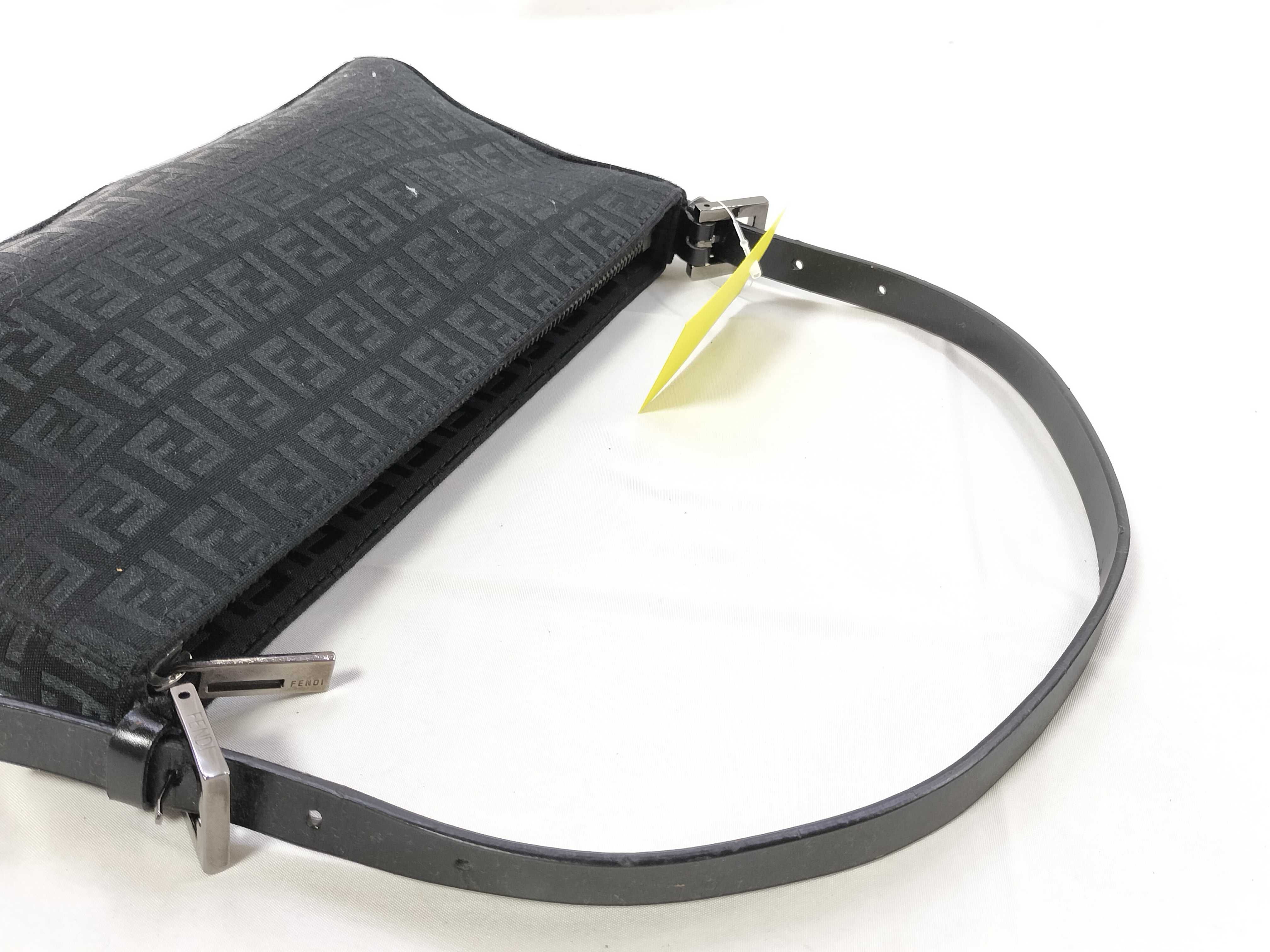 One-Shoulder Bag — view 4