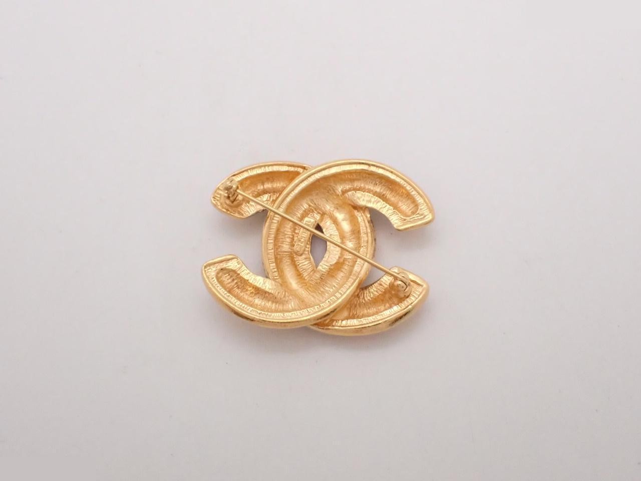 GP Brooch — view 2