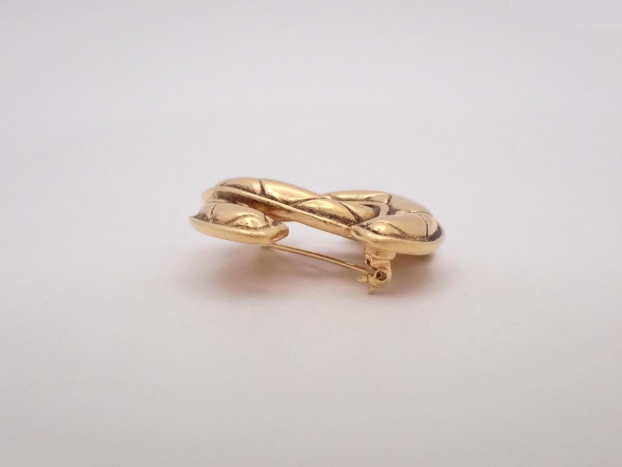GP Brooch — view 3