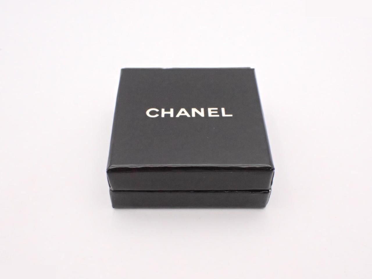 GP Brooch — view 4
